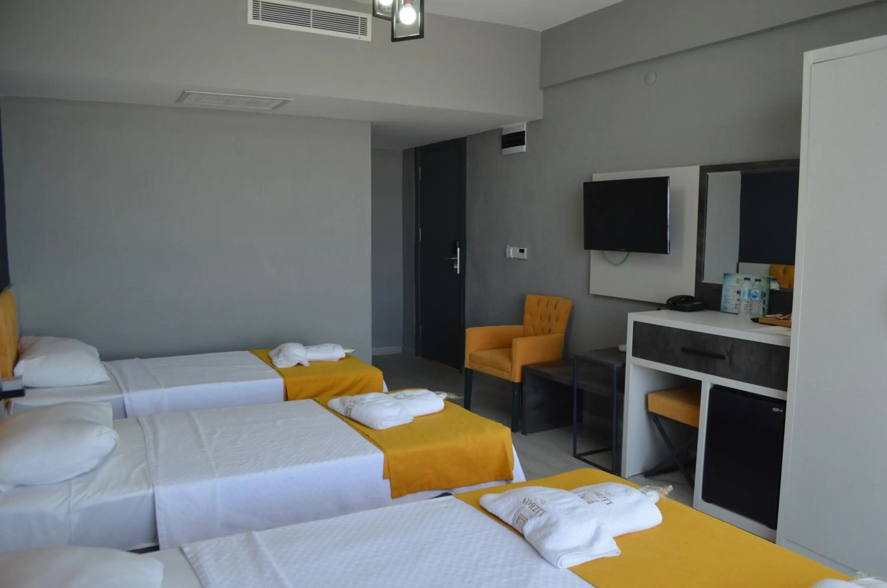 Bed in LİZBON HOTEL