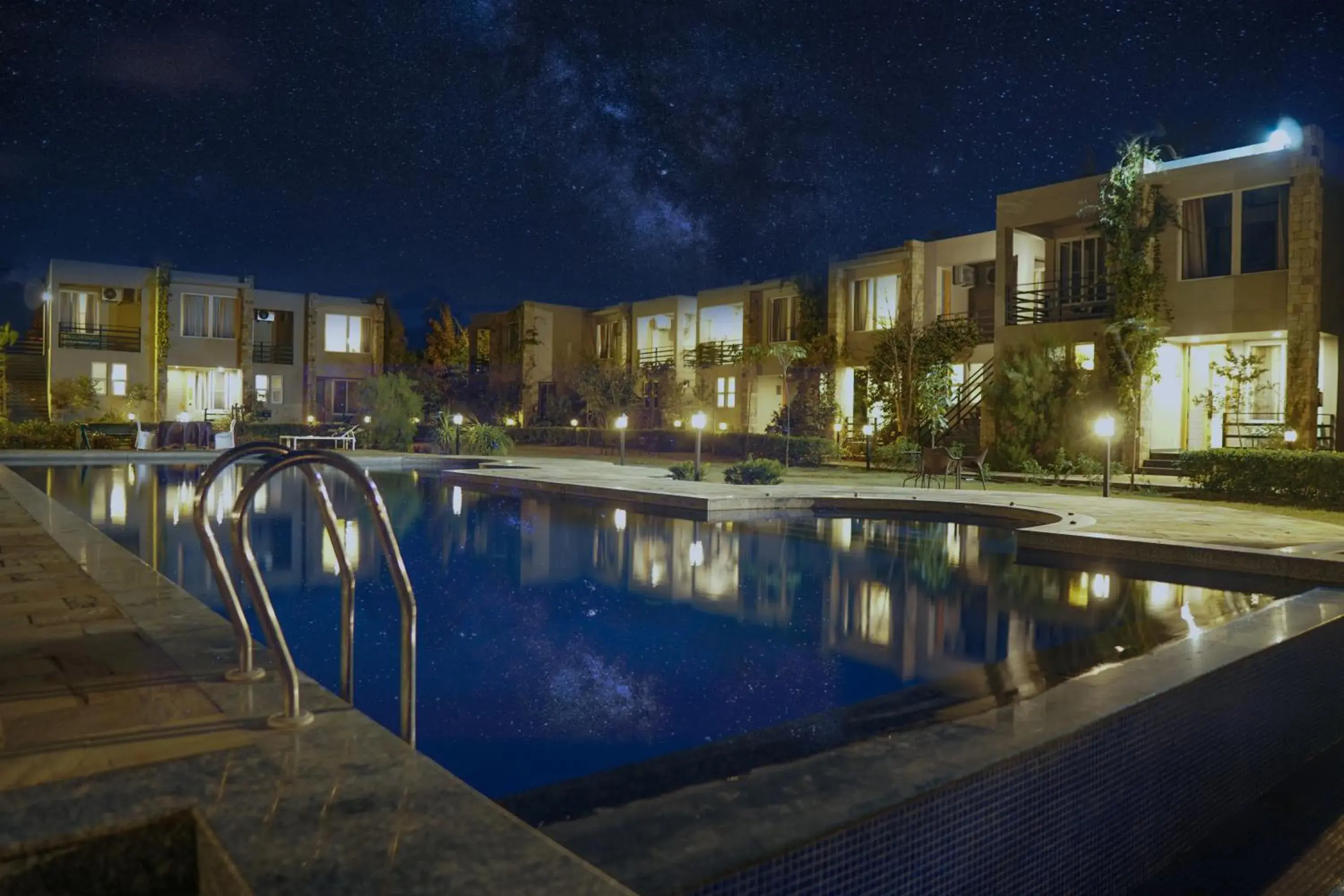 Pool View Suite in The Golden Tusk By Ivory Destinations Pool View Suite in The Golden Tusk By Ivory Destinations