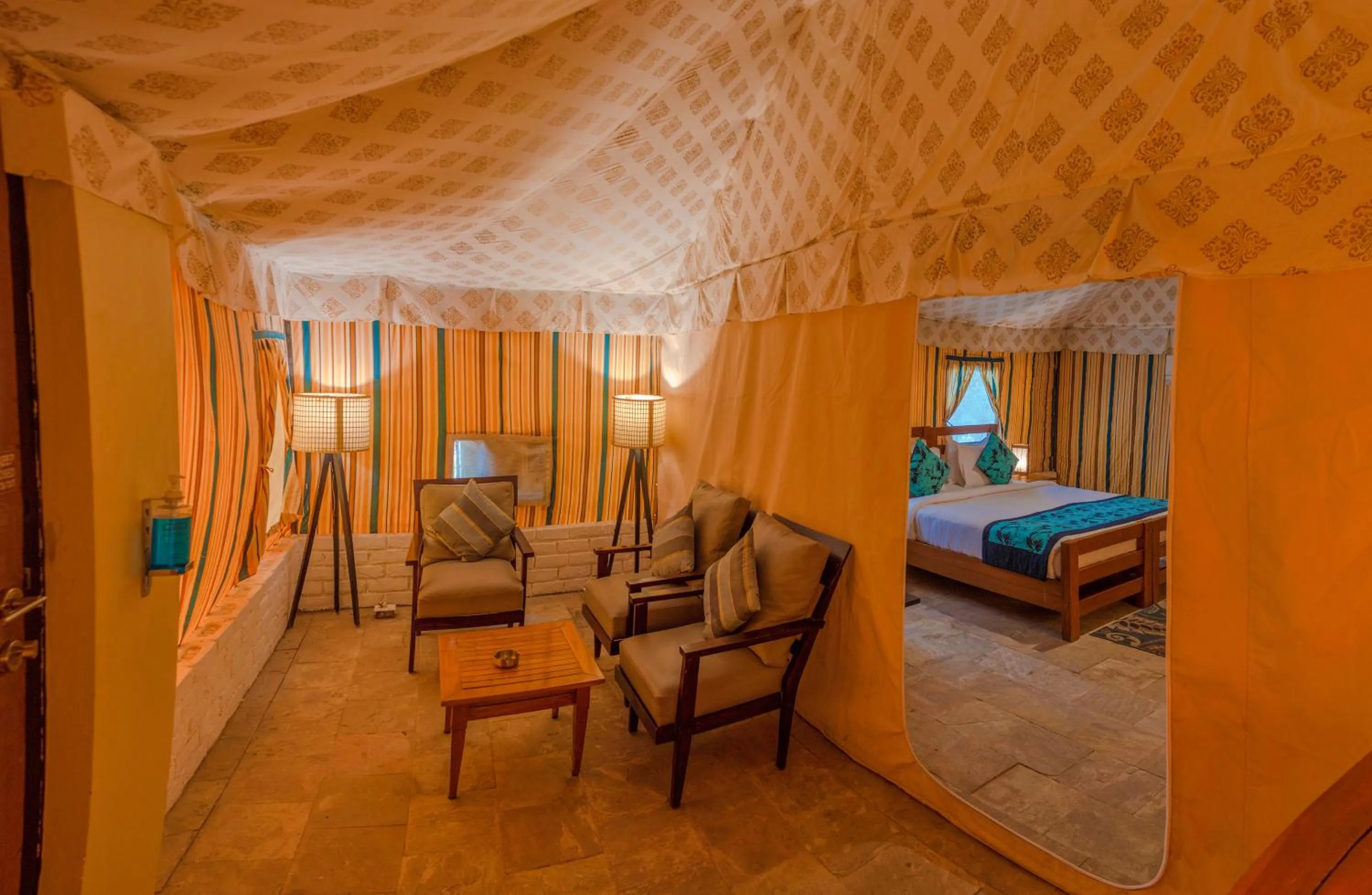 Living room, Bed in The Golden Tusk By Ivory Destinations