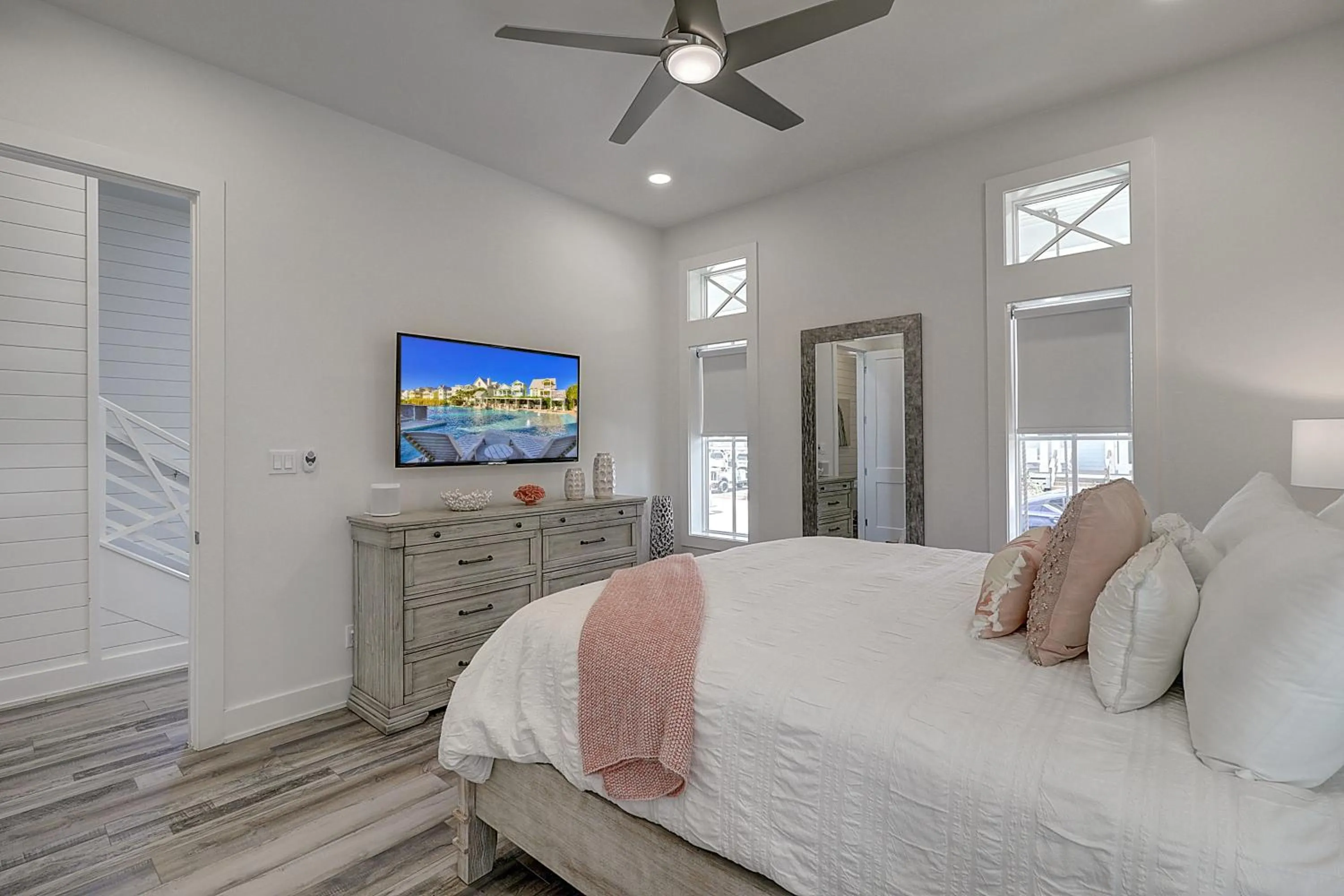 Other, Bed in Just Wanna Have Sun 288 HI