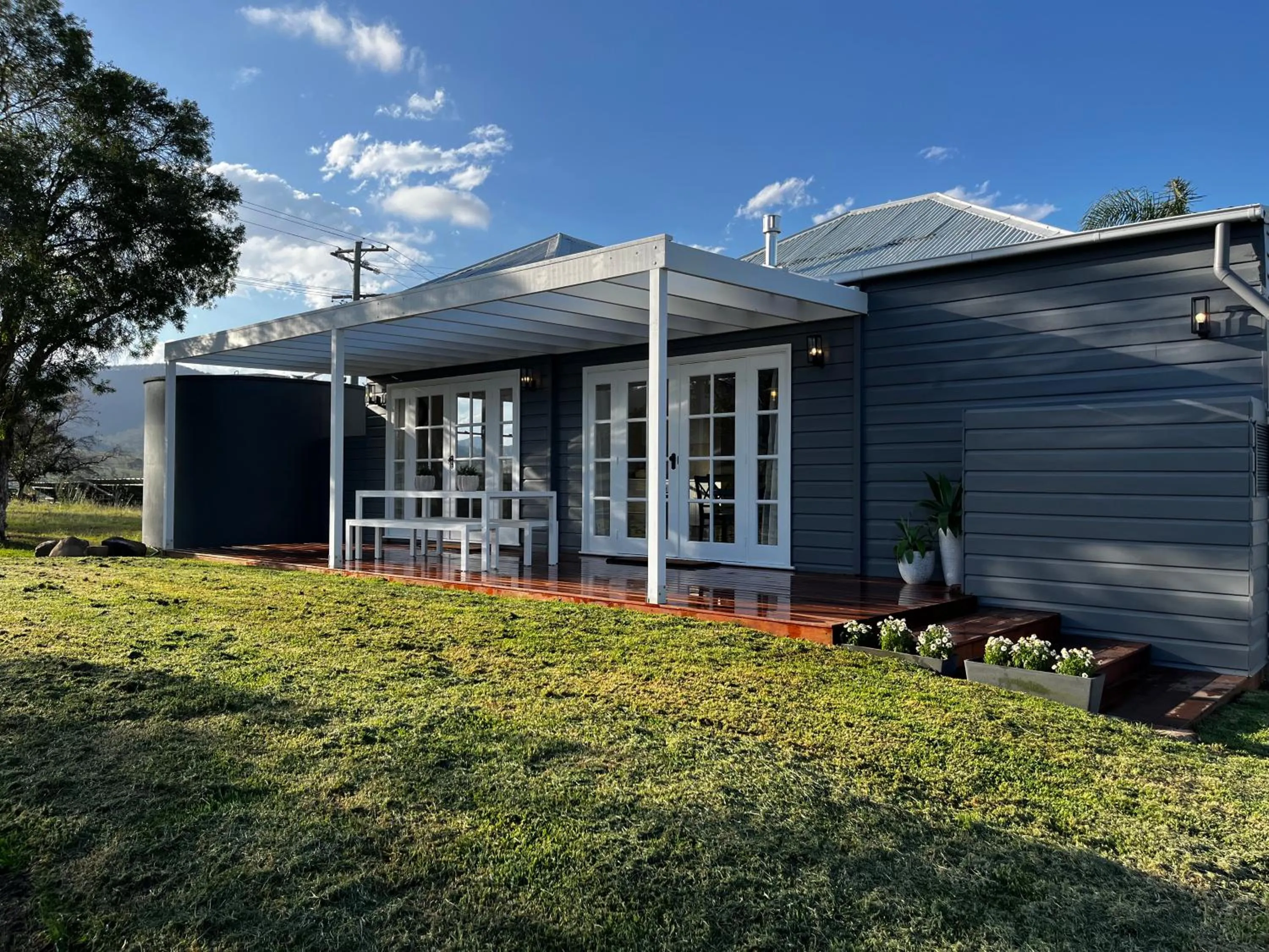 Property building in Pokolbin Farm Stay