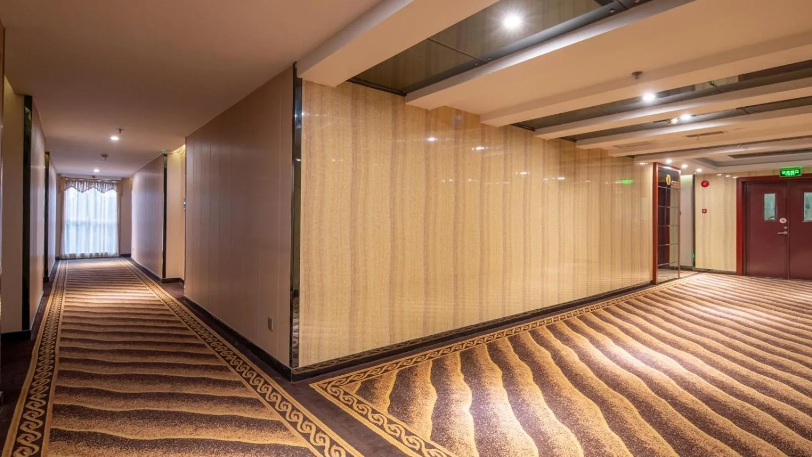 Suoxing Hotel Yijing Yangchun Donghu West Road