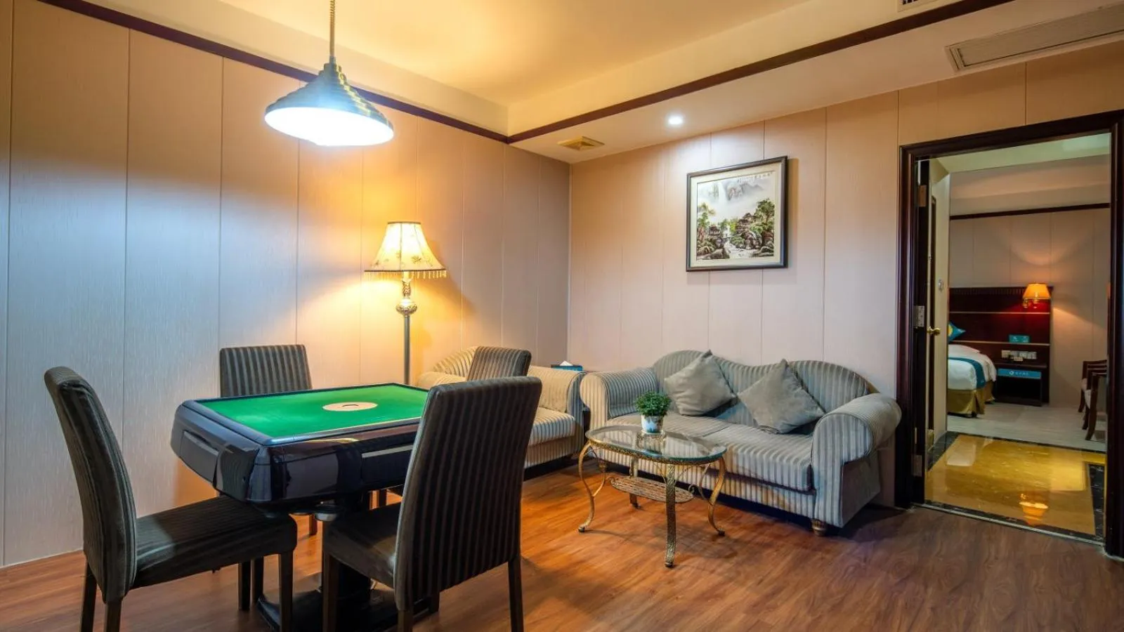 Suoxing Hotel Yijing Yangchun Donghu West Road