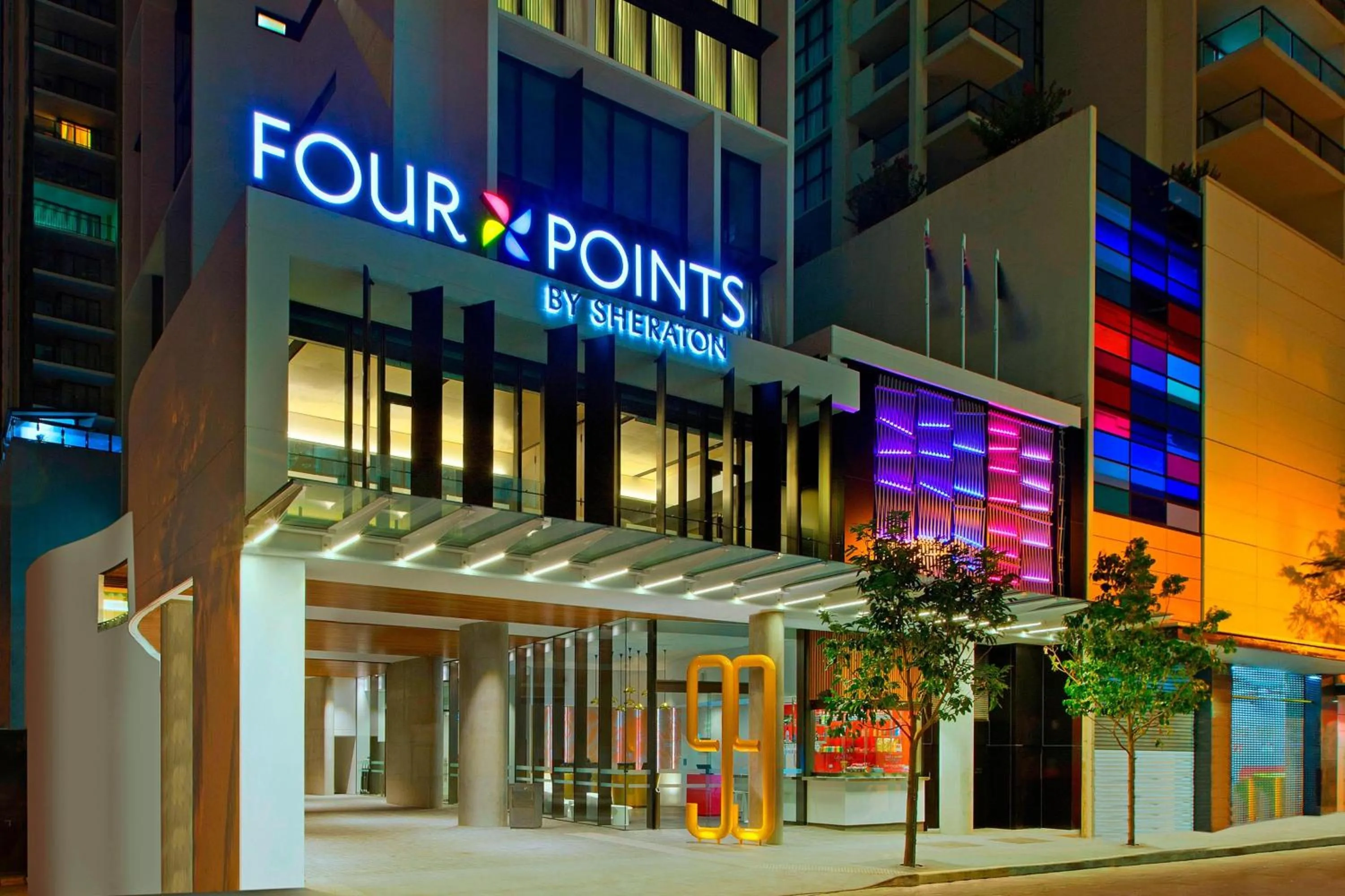 Property building in Four Points by Sheraton Brisbane