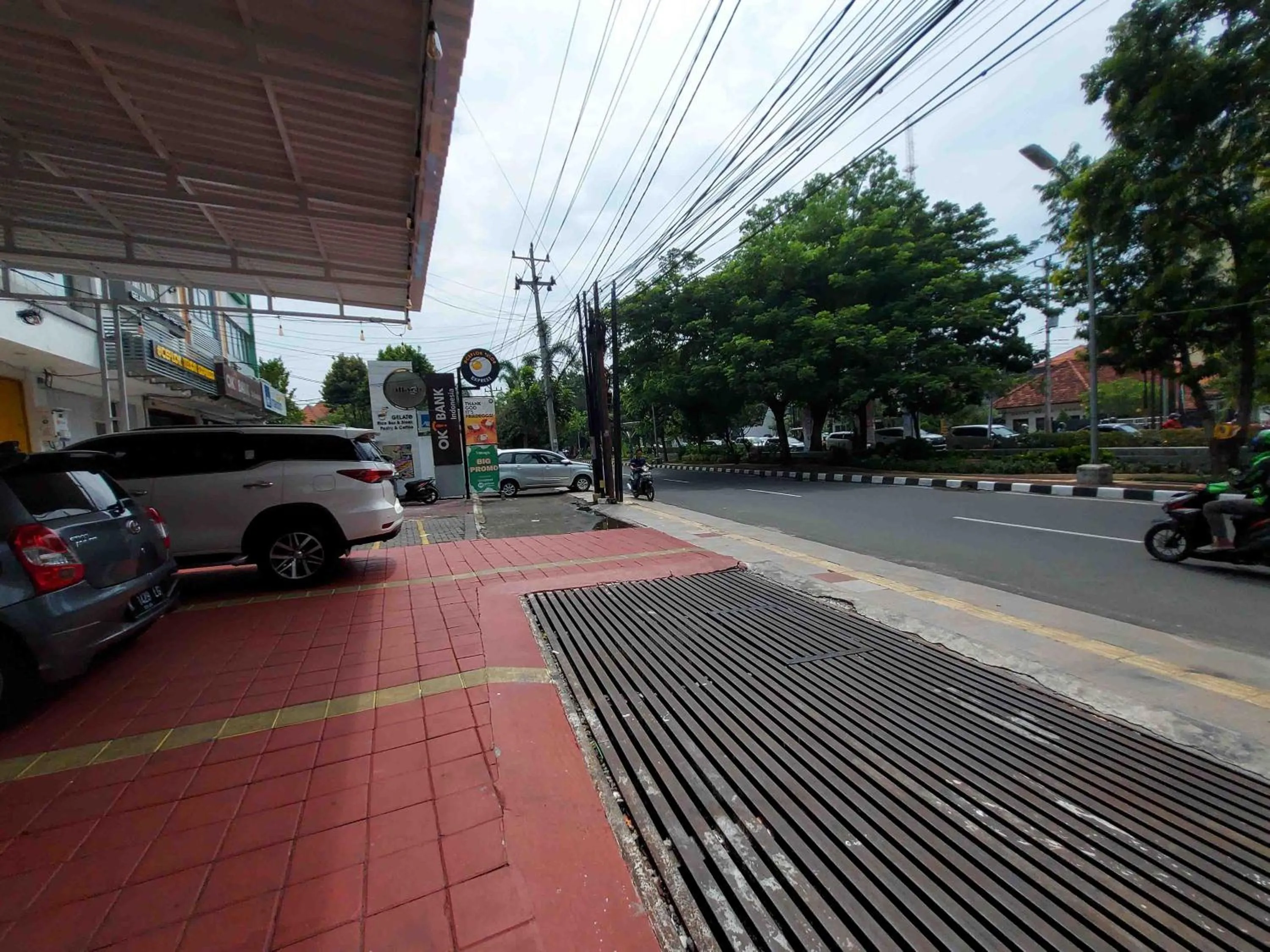 City view in Rons City Hotel near Simpang Lima Semarang Mitra RedDoorz