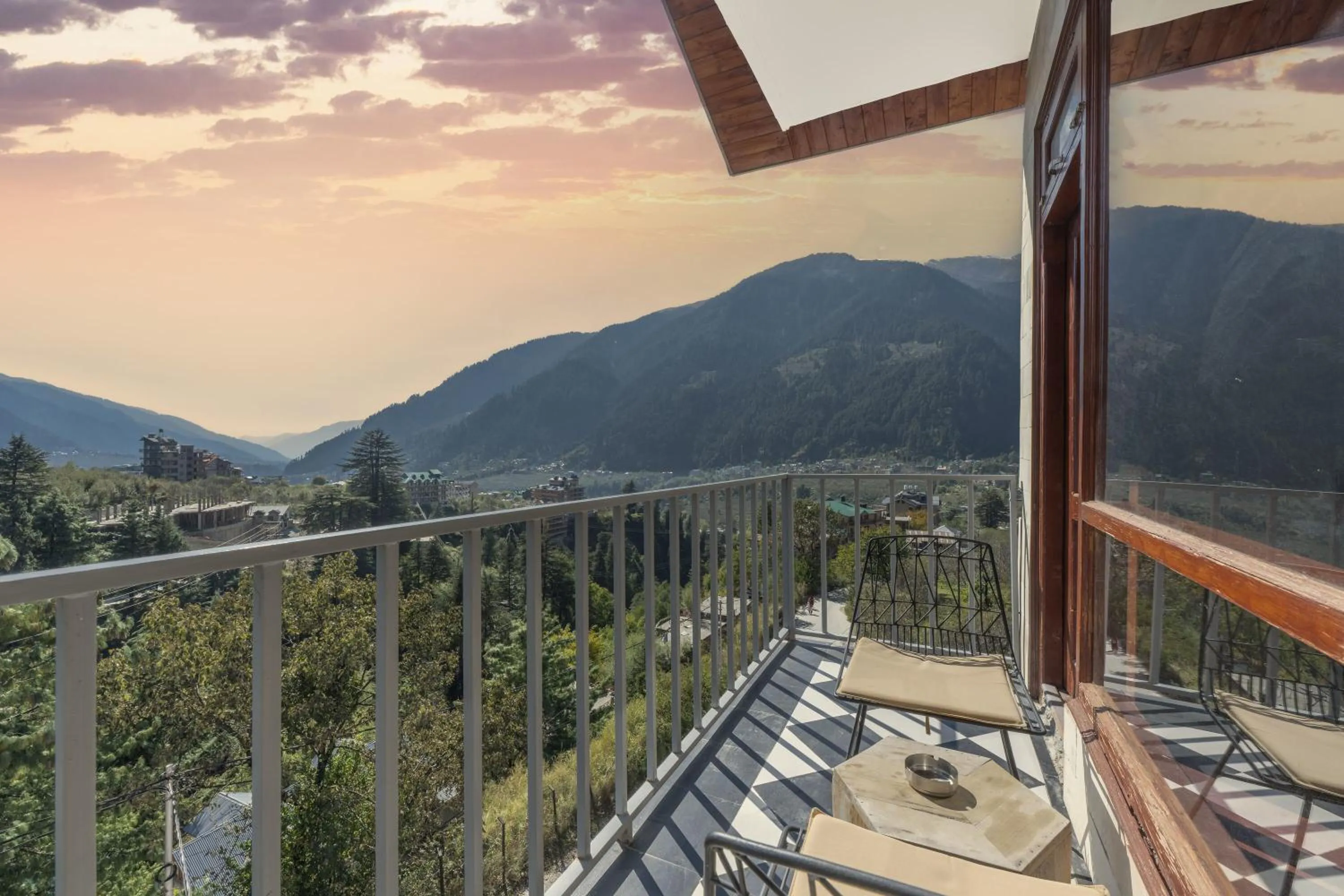 Natural landscape in Echor Himalayan Aurum Manali