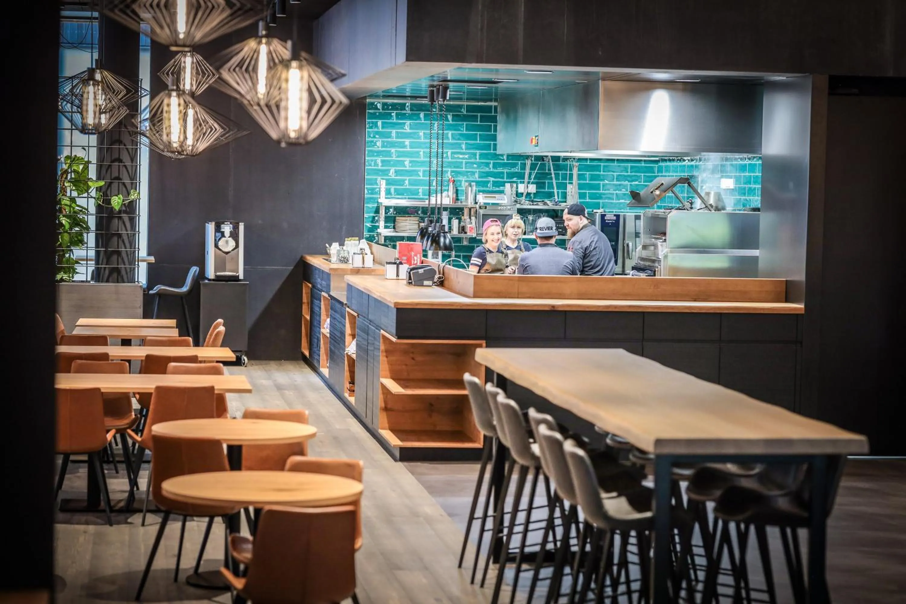 Restaurant/places to eat in Revier Mountain Lodge Montafon