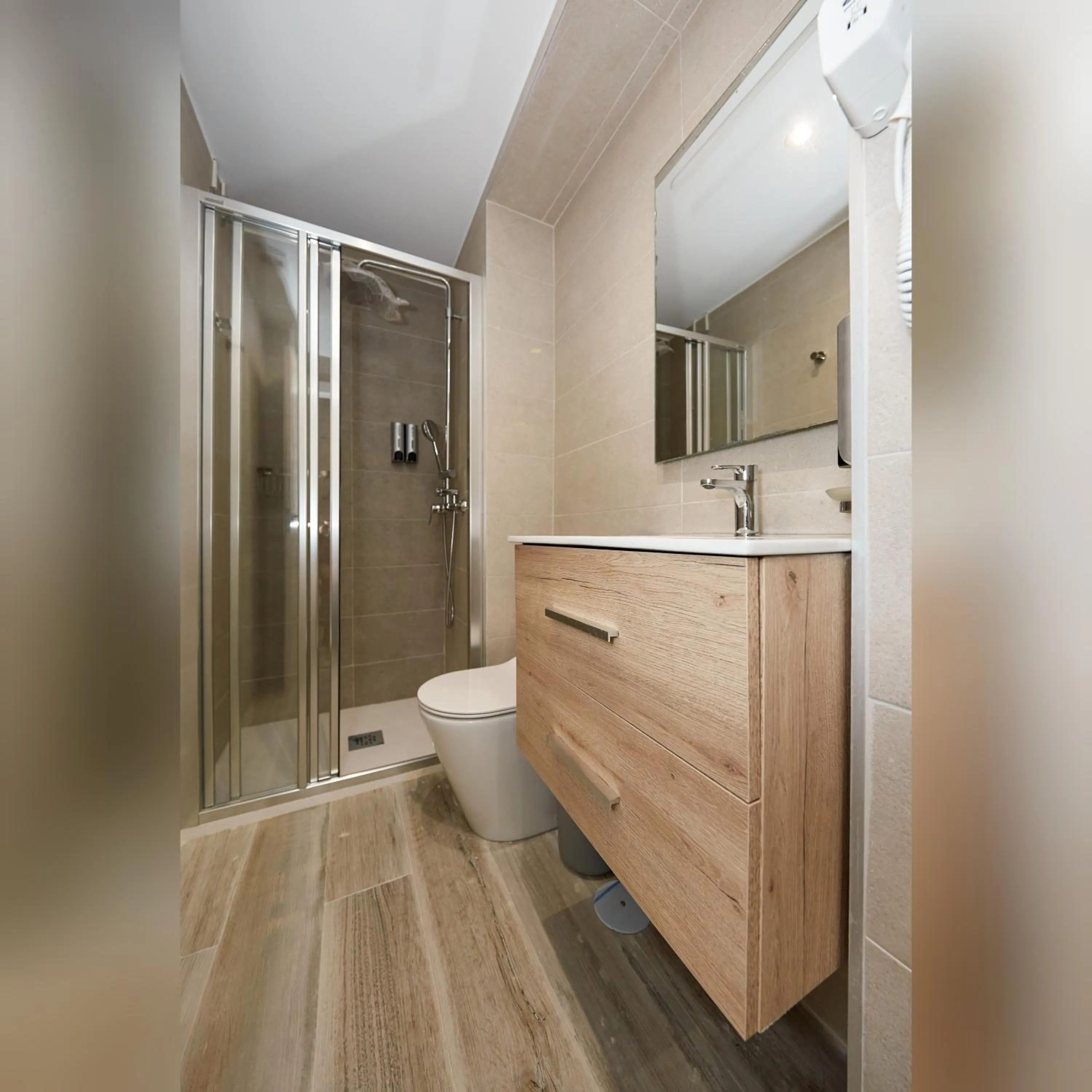 Toilet in Wayteko Boutique Hotel