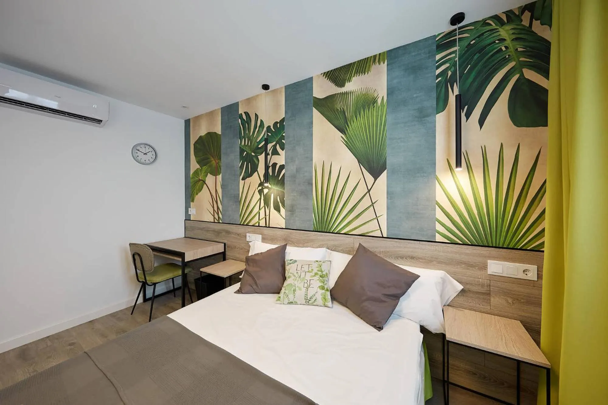 People, Bed in Wayteko Boutique Hotel