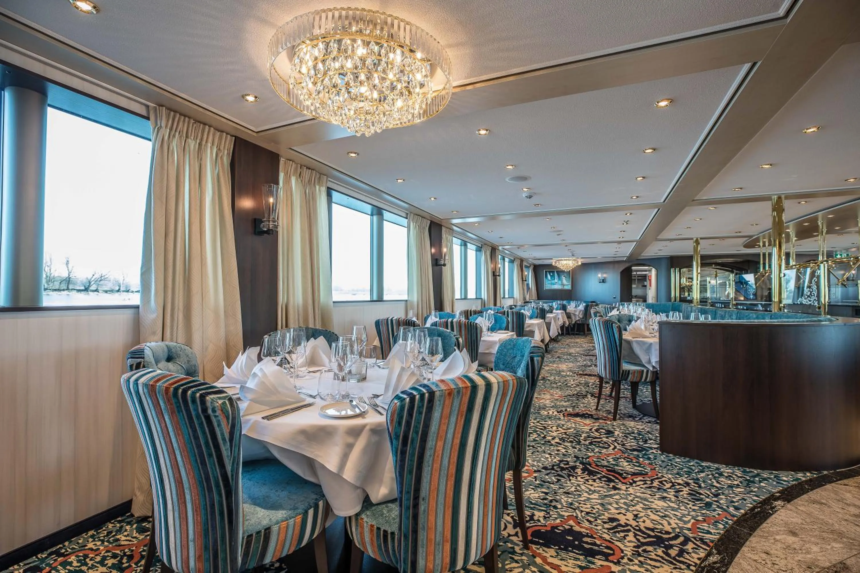 Restaurant/places to eat in VIVA RIVERSIDE 4 Köln