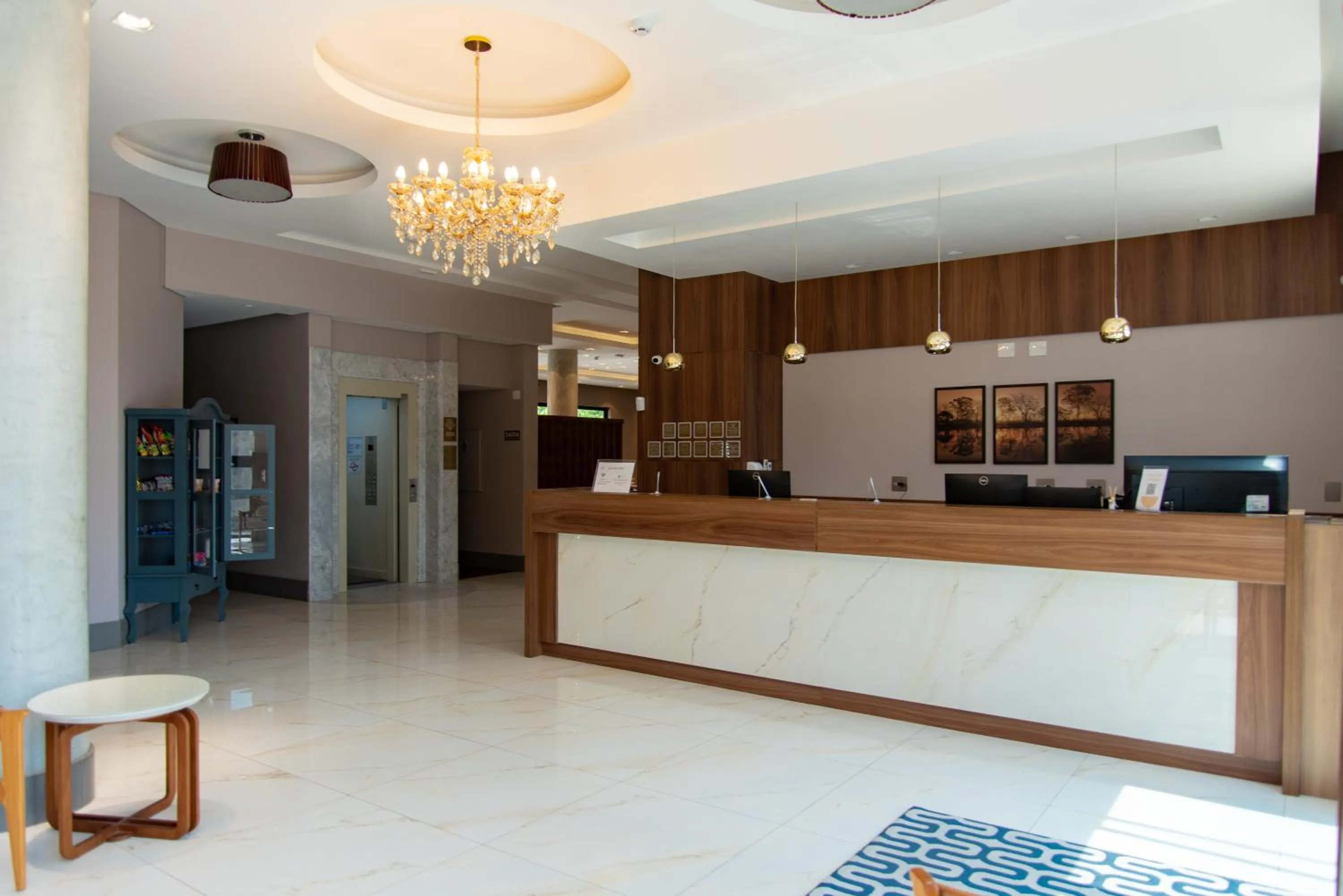 Lobby or reception in KEEP SUÍTES HOTEL