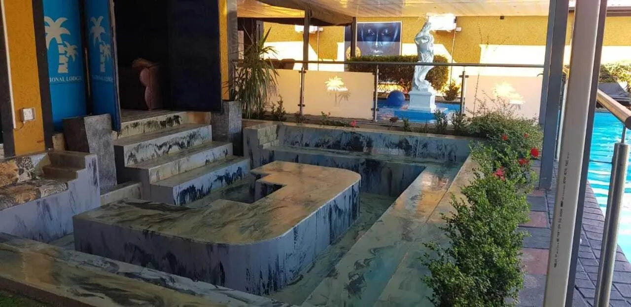 Evening entertainment in National Lodge