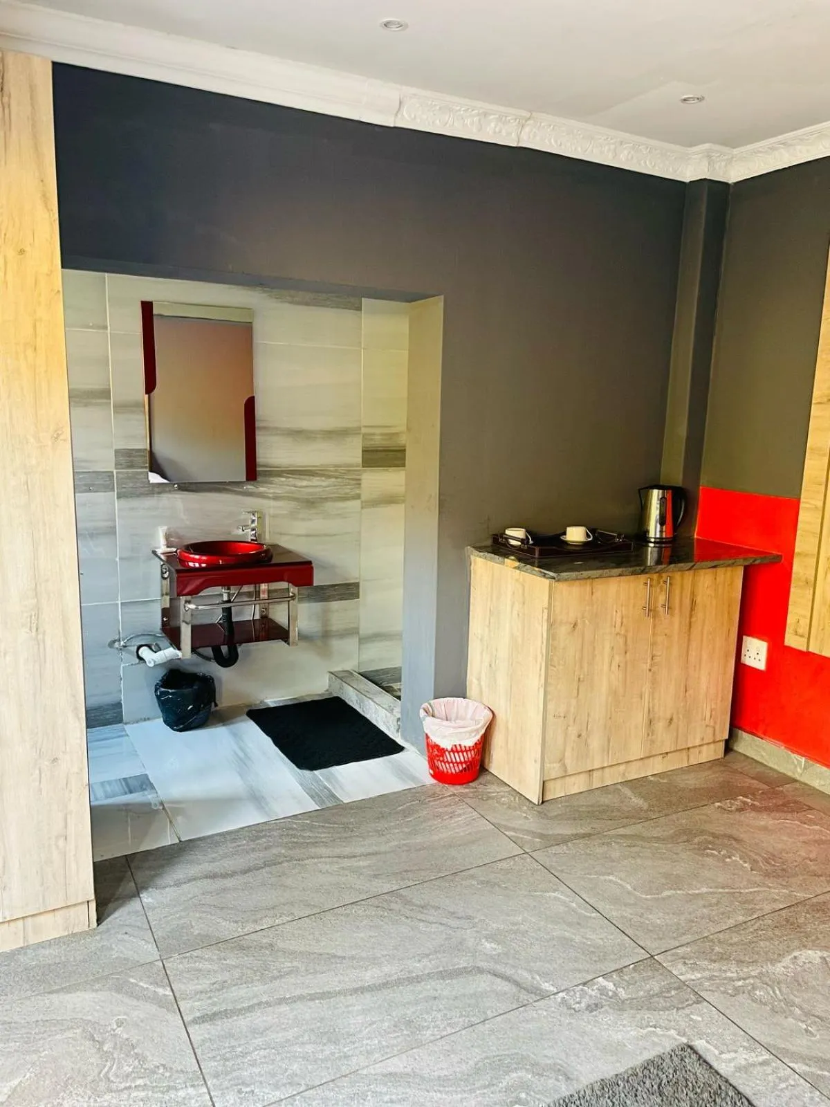 Coffee/tea facilities in National Lodge