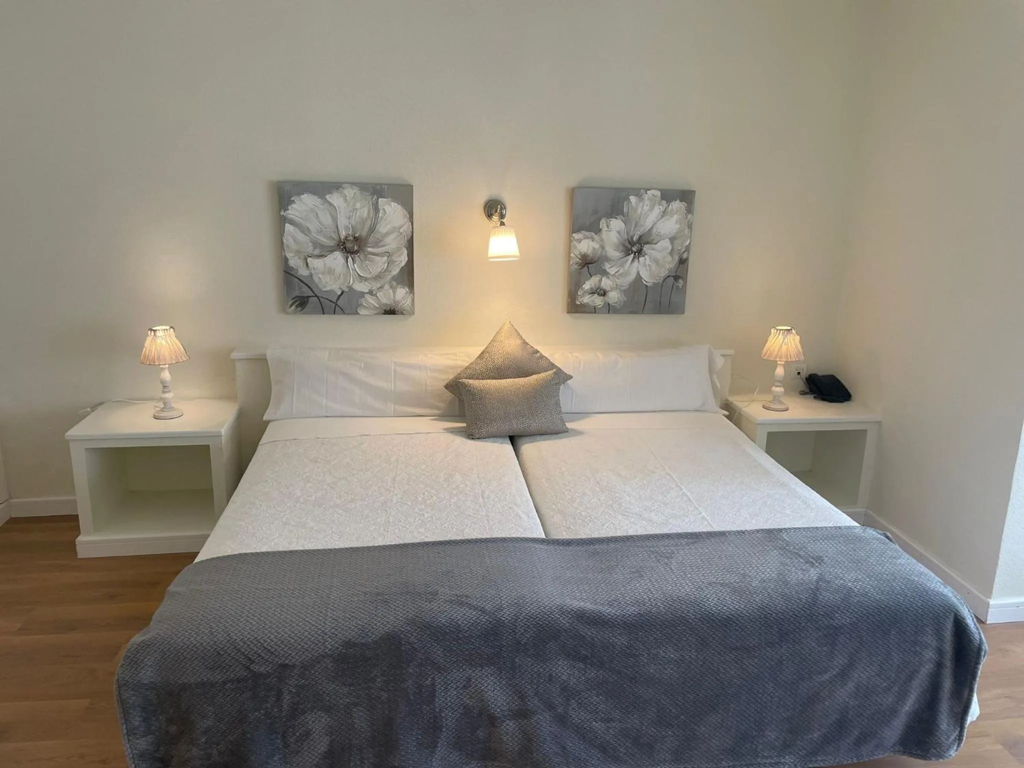 Bed in Hotel La Mota by Punta25 Hotels Group