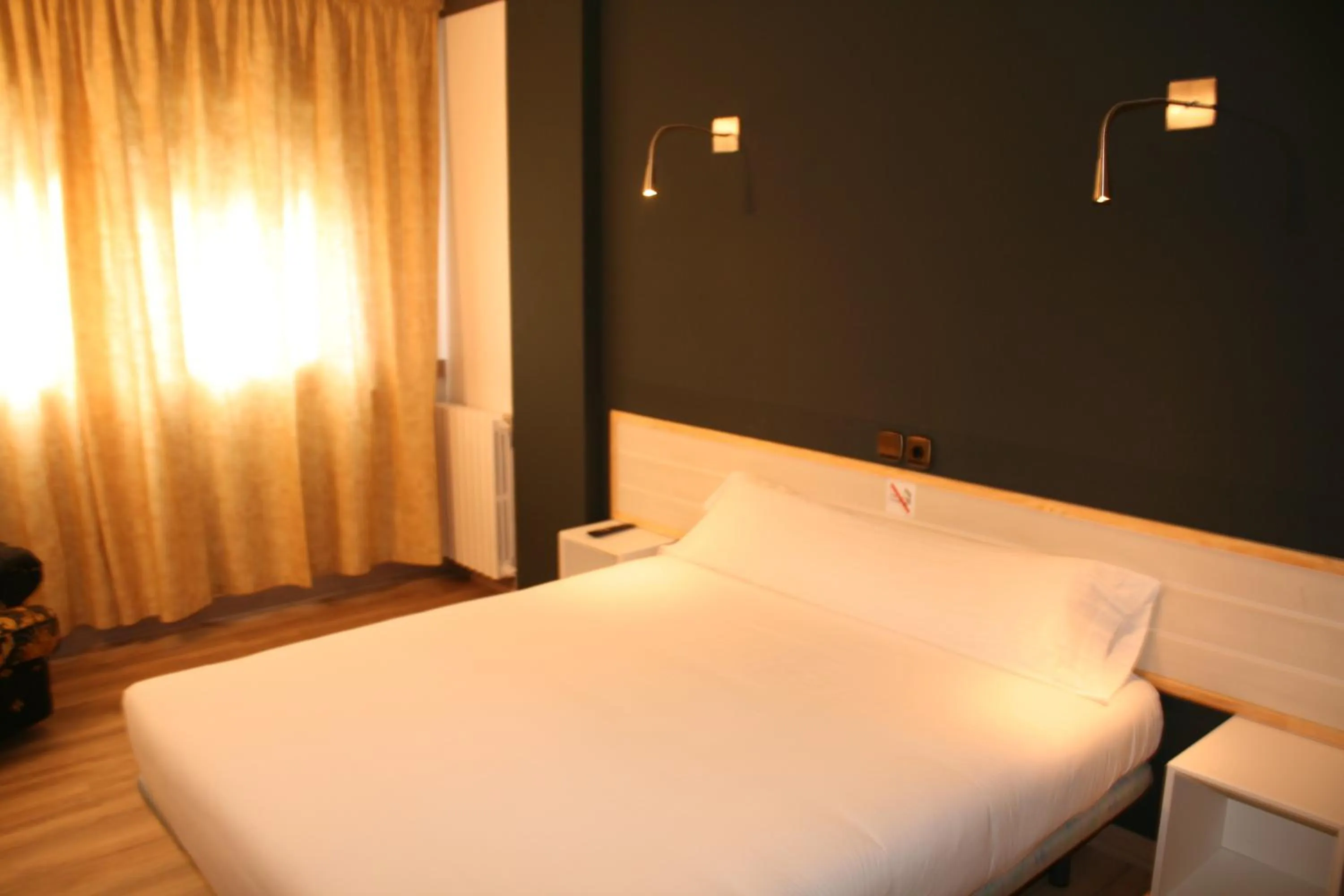 Bedroom, Bed in HMC K-ena