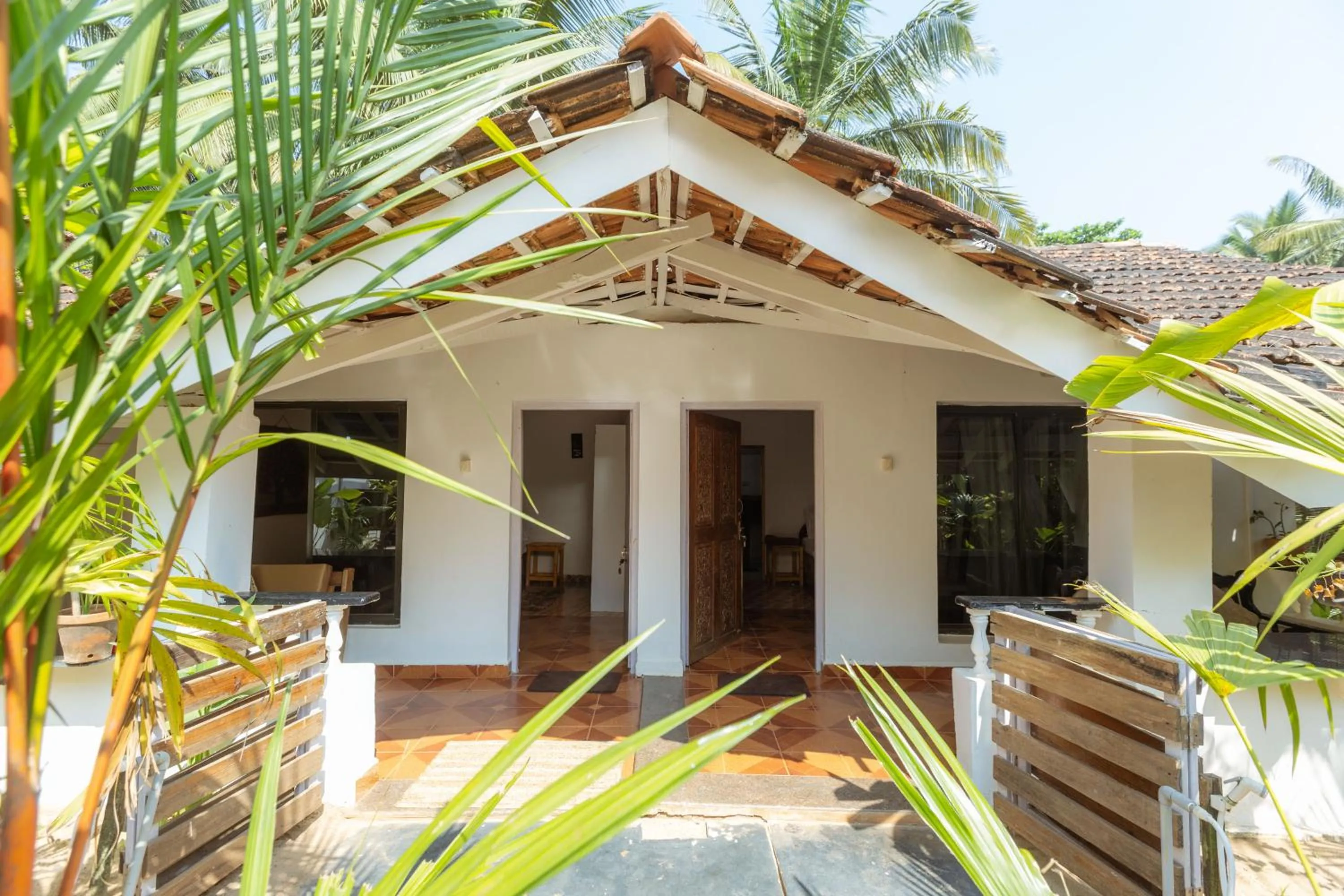 Deluxe Double Room with Balcony in DucknChill-Agonda