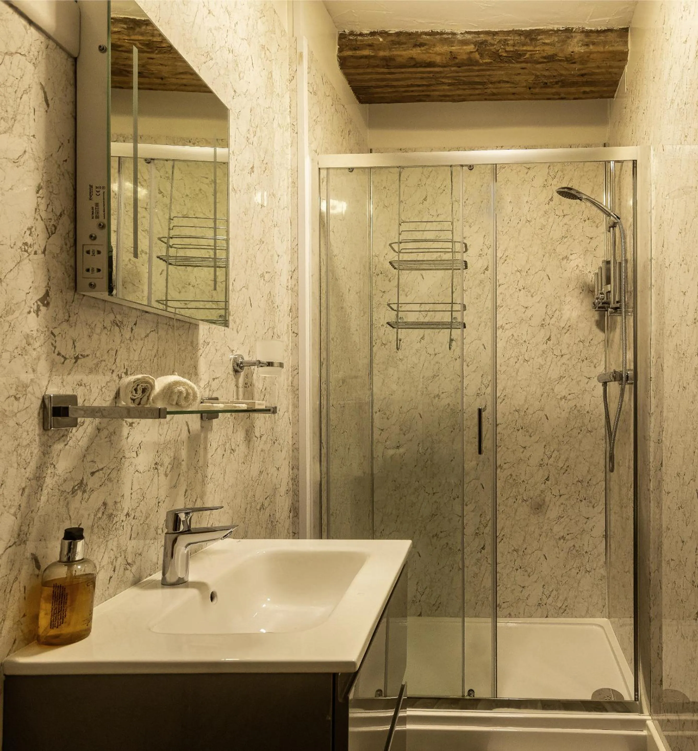 Bathroom in The Green Dragon at Bedale by OYO