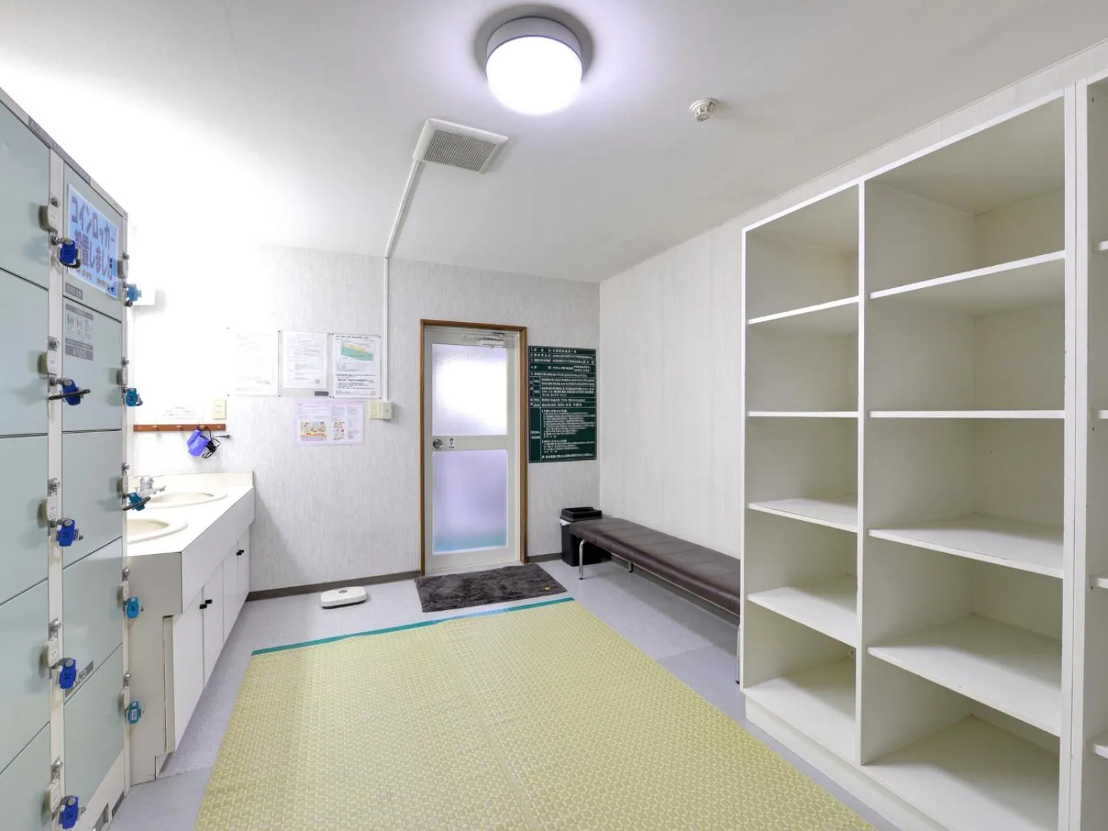 Hot Spring Bath in Hotel Parkway