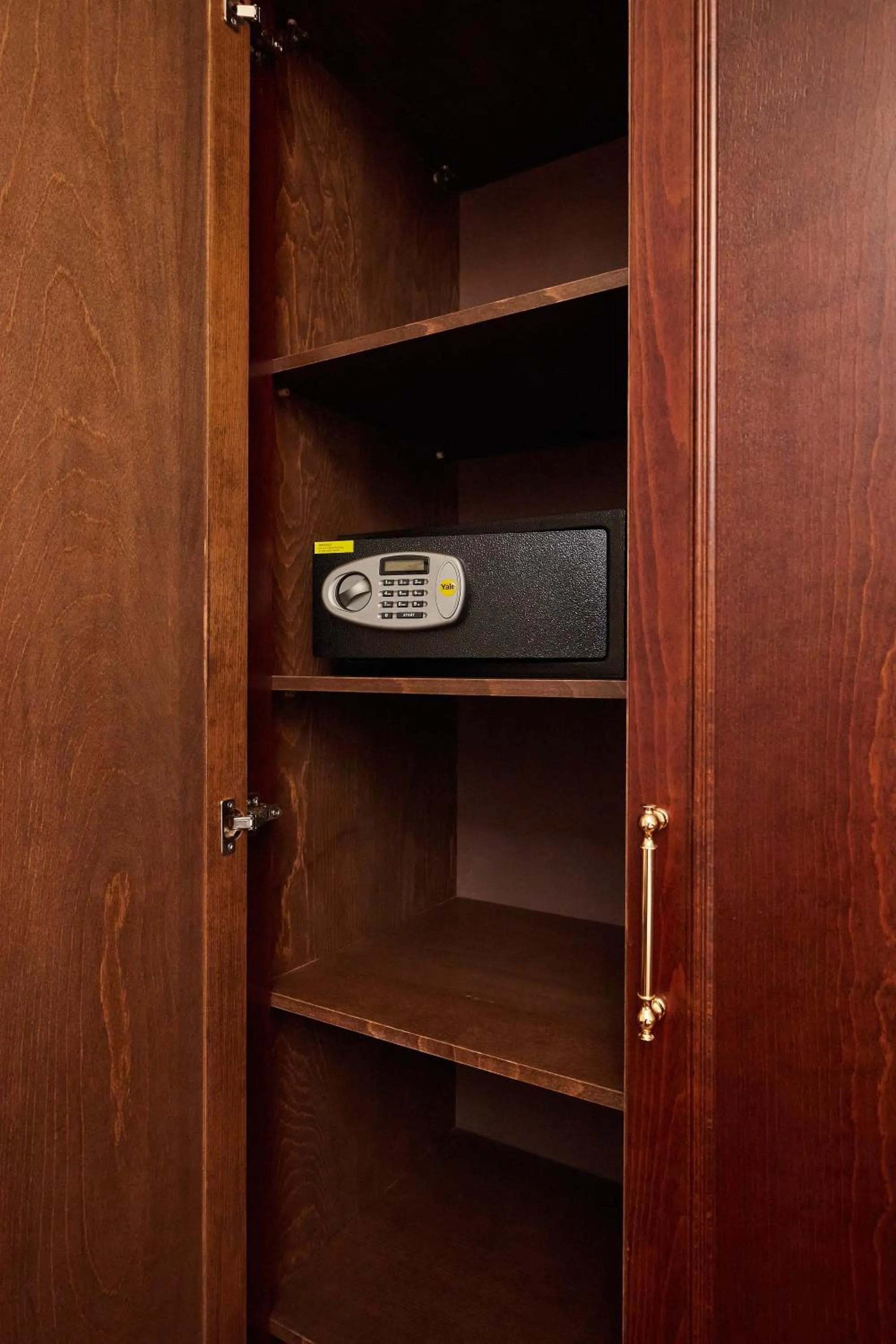 safe in White Palace Old City Boutique Hotel