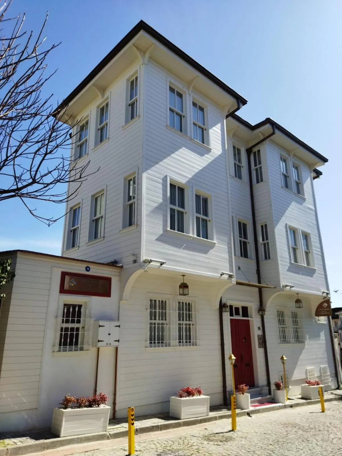 Property building in White Palace Old City Boutique Hotel