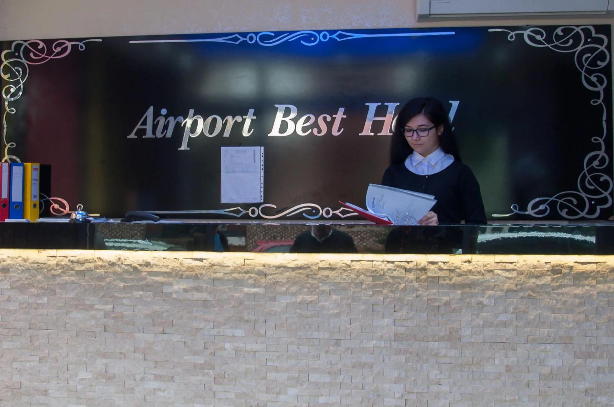 Lobby or reception in Airport Best Hotel