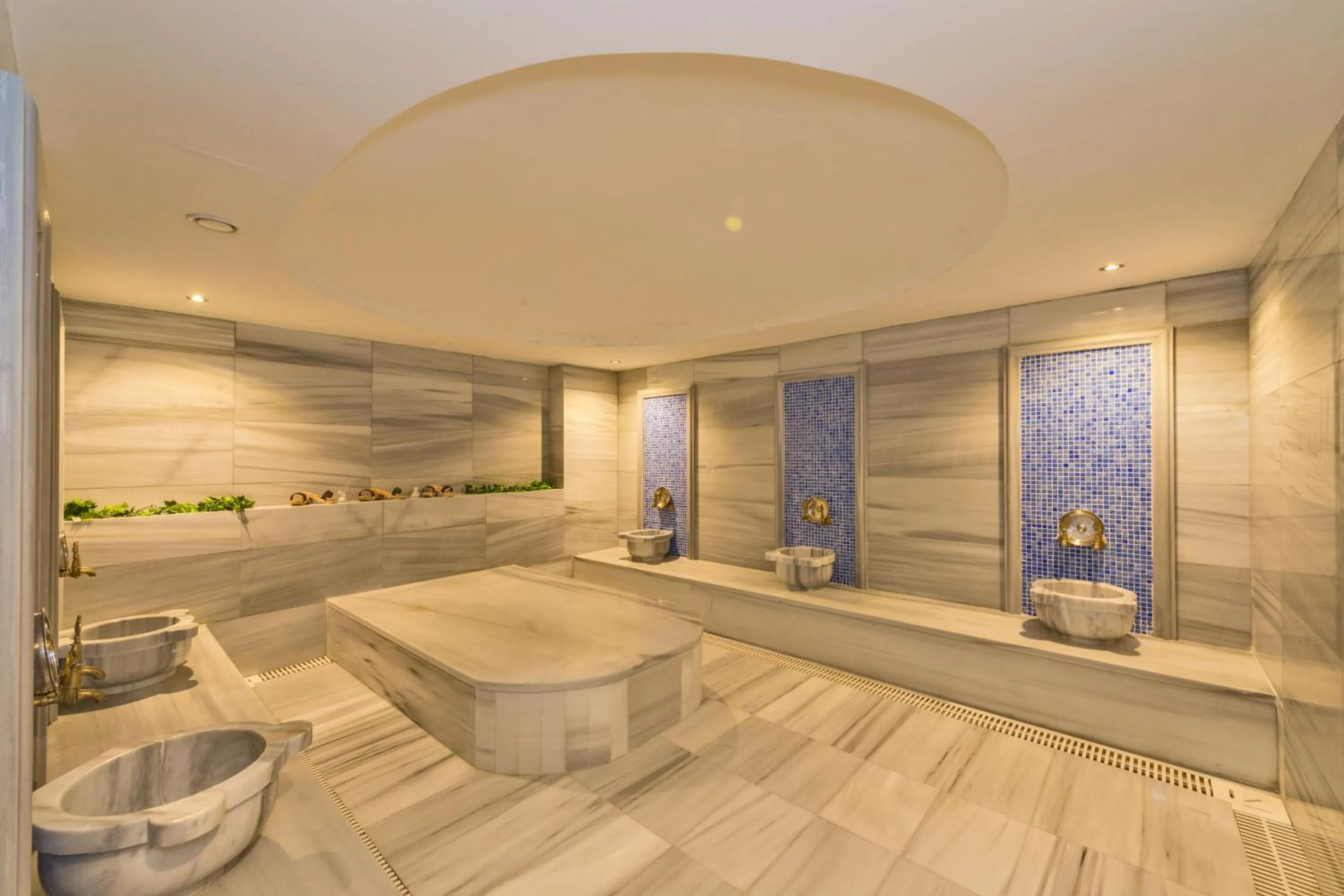 Steam room in Dab Hotel