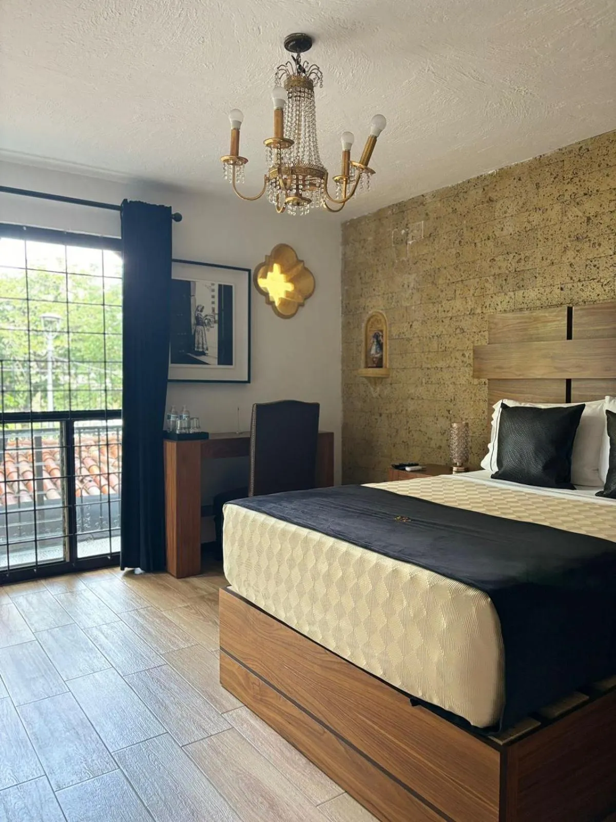 Bedroom, Bed in Hotel Boutique La Mansión Guadalajara