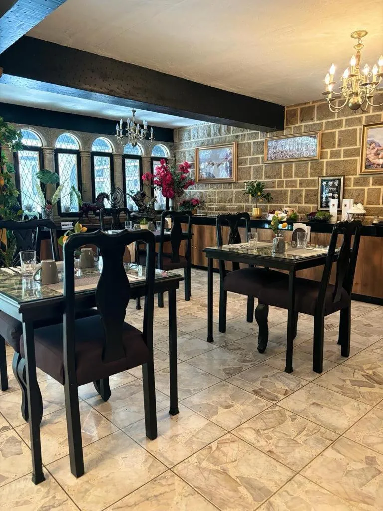 Restaurant/places to eat in Hotel Boutique La Mansión Guadalajara