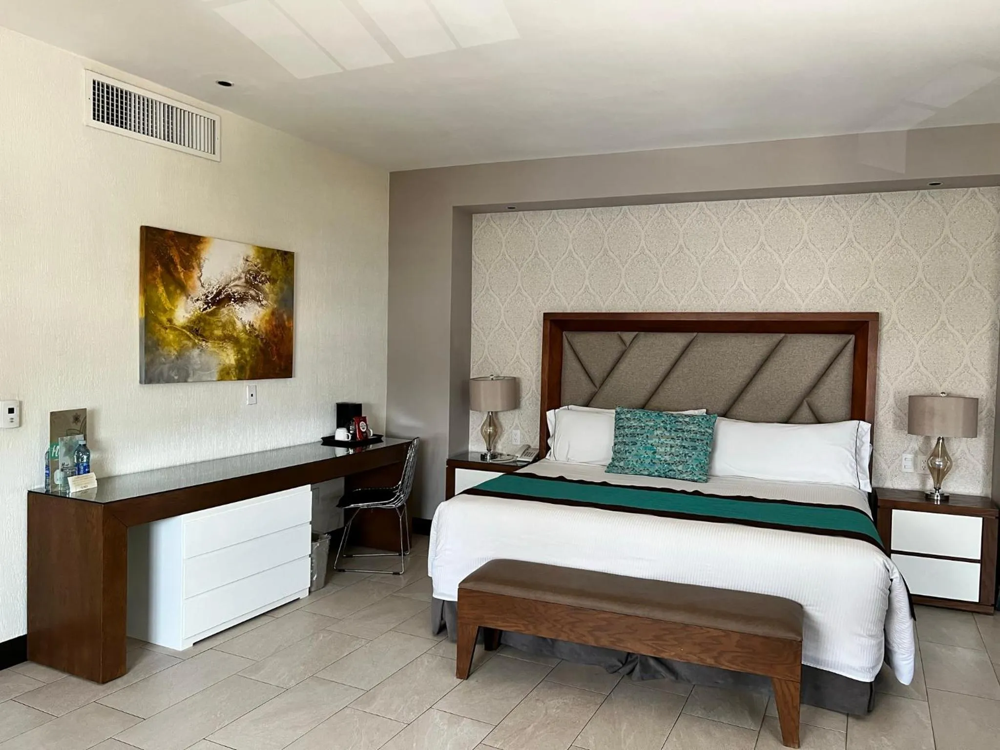 Bed in Áurea Hotel and Suites