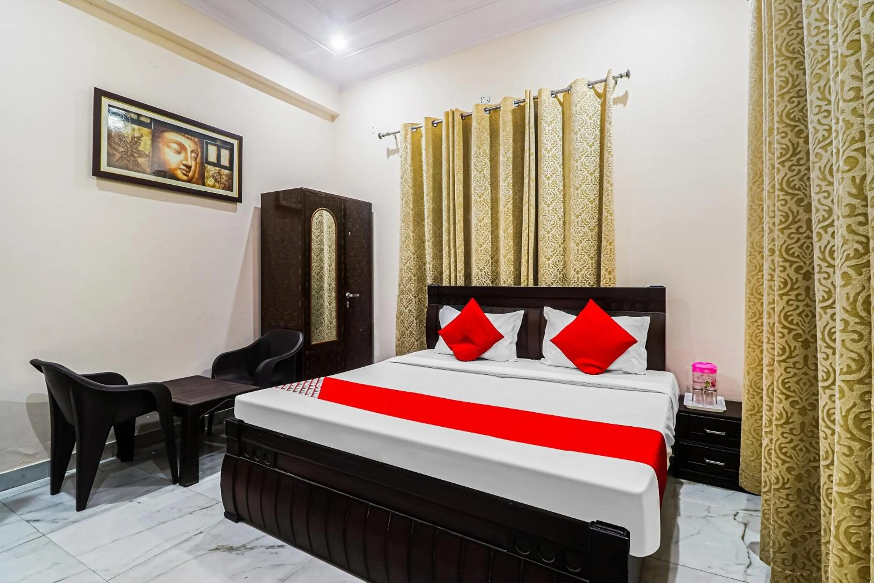 Bedroom in Hotel O Townhouse
