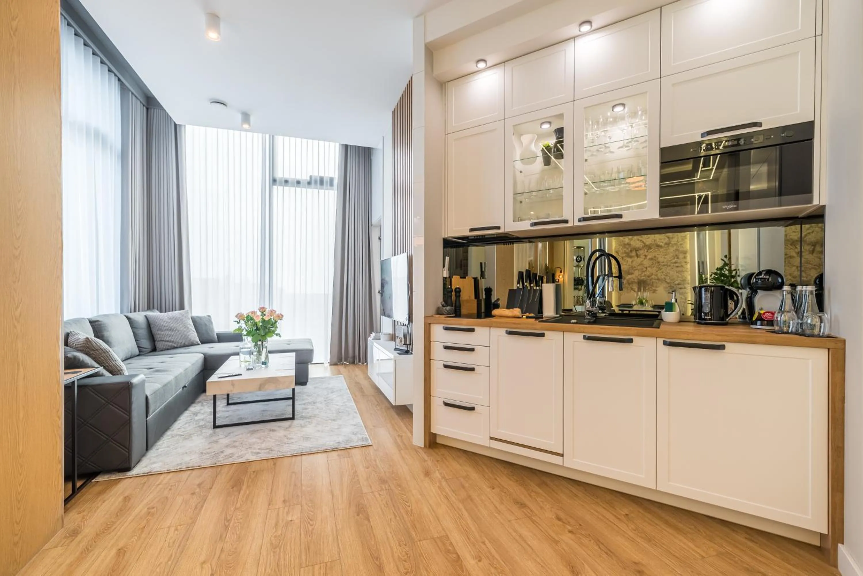 Kitchen or kitchenette in Q18 ApartHotel