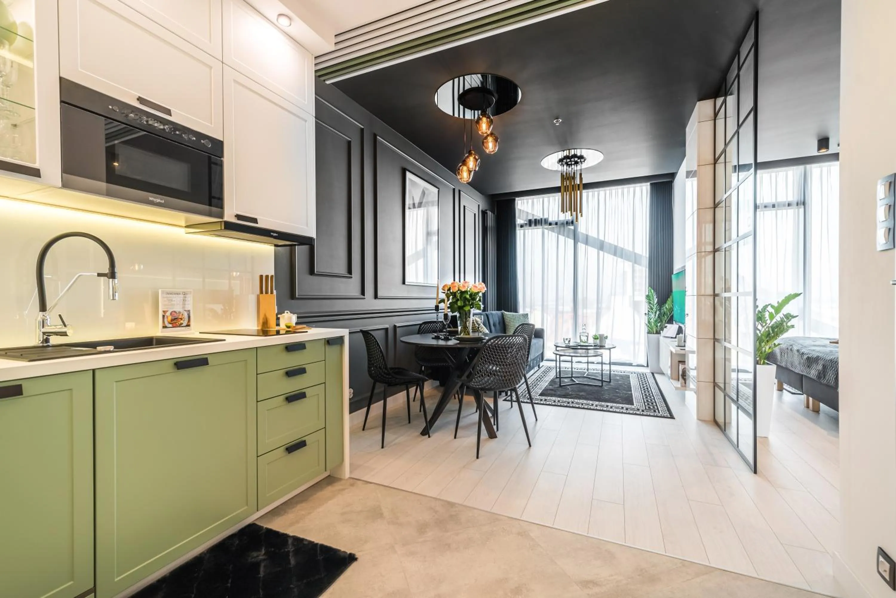 Kitchen or kitchenette in Q18 ApartHotel