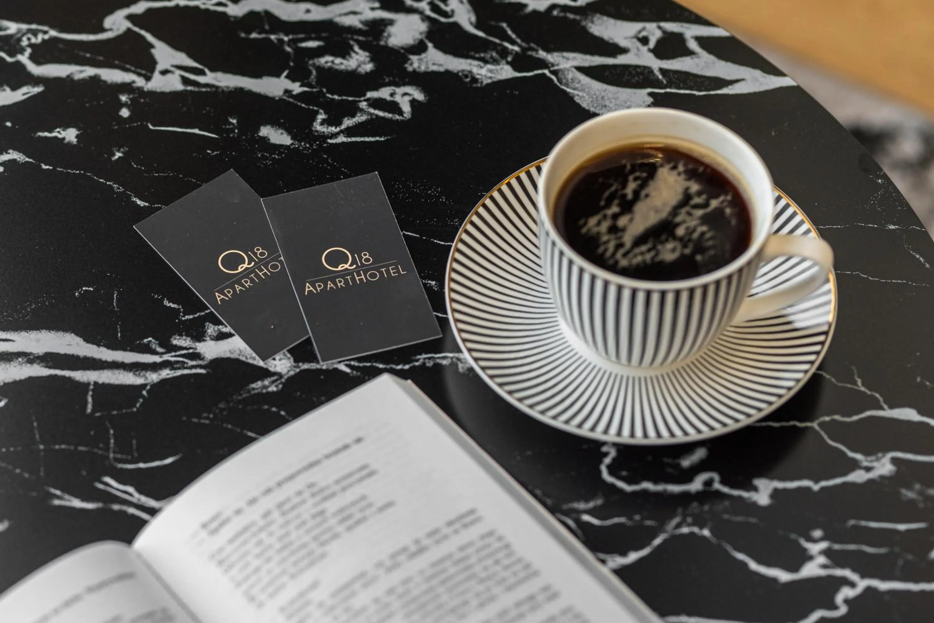 Coffee/tea facilities in Q18 ApartHotel