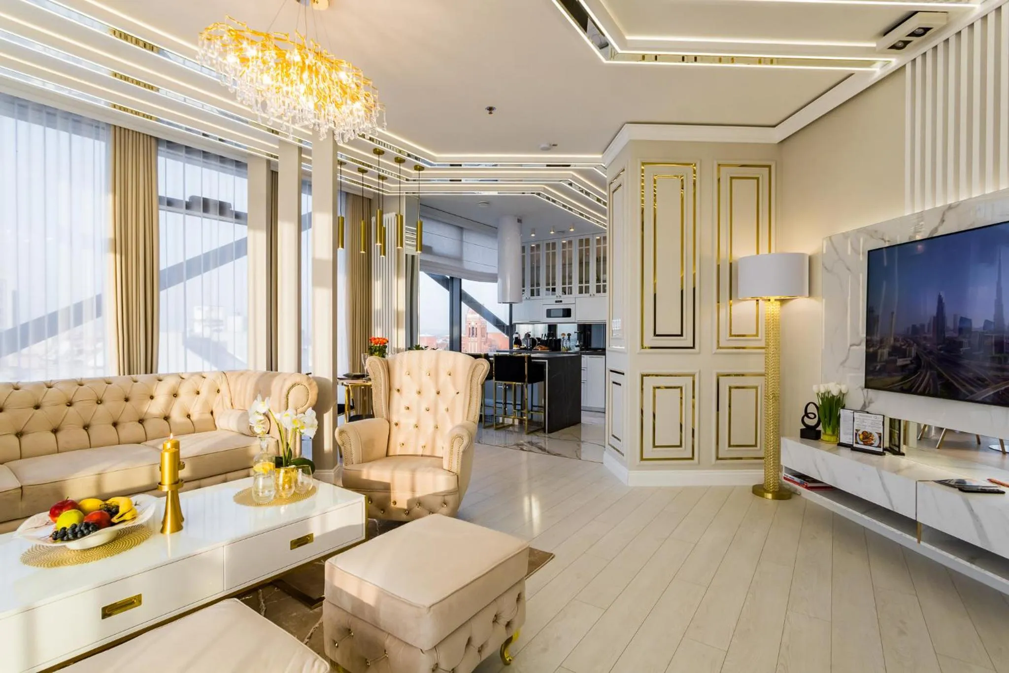 Communal lounge/ TV room in Q18 ApartHotel