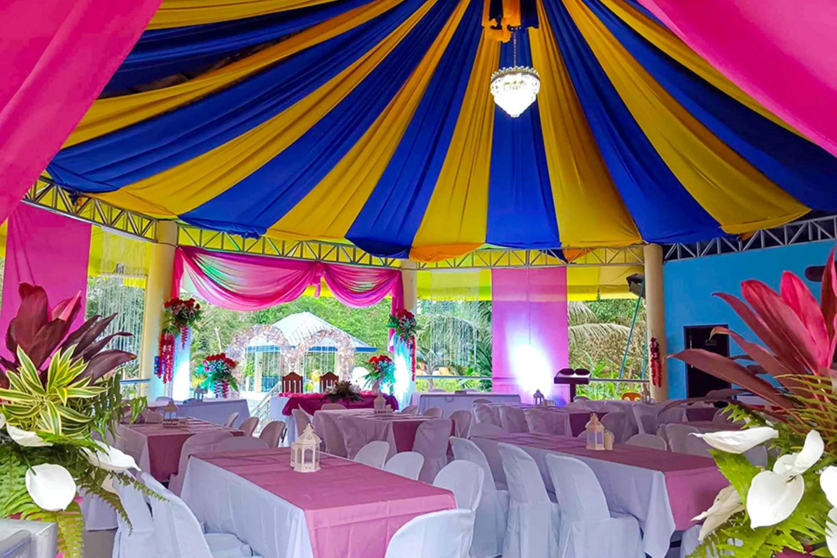 Evening entertainment in MJS Campsite and Mountain Resort