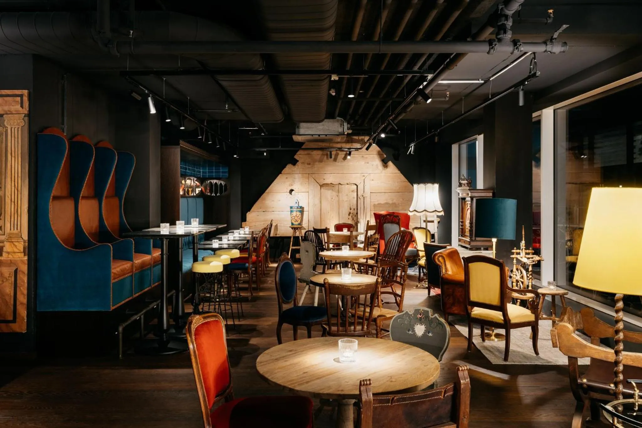 Lounge or bar in Ruby Rosi Hotel Munich