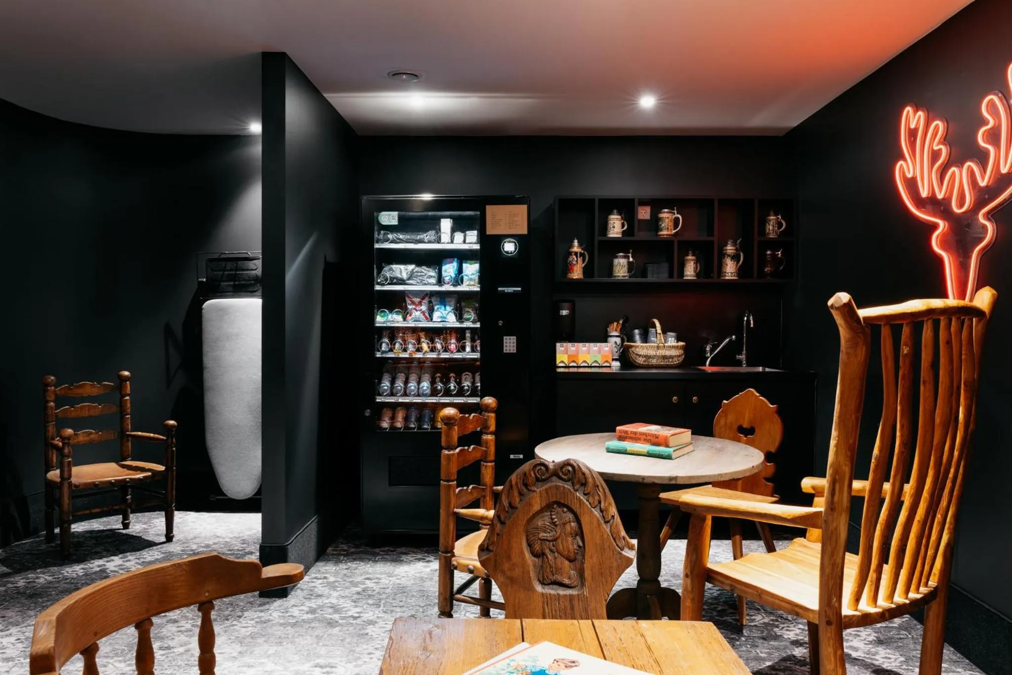 Library in Ruby Rosi Hotel Munich