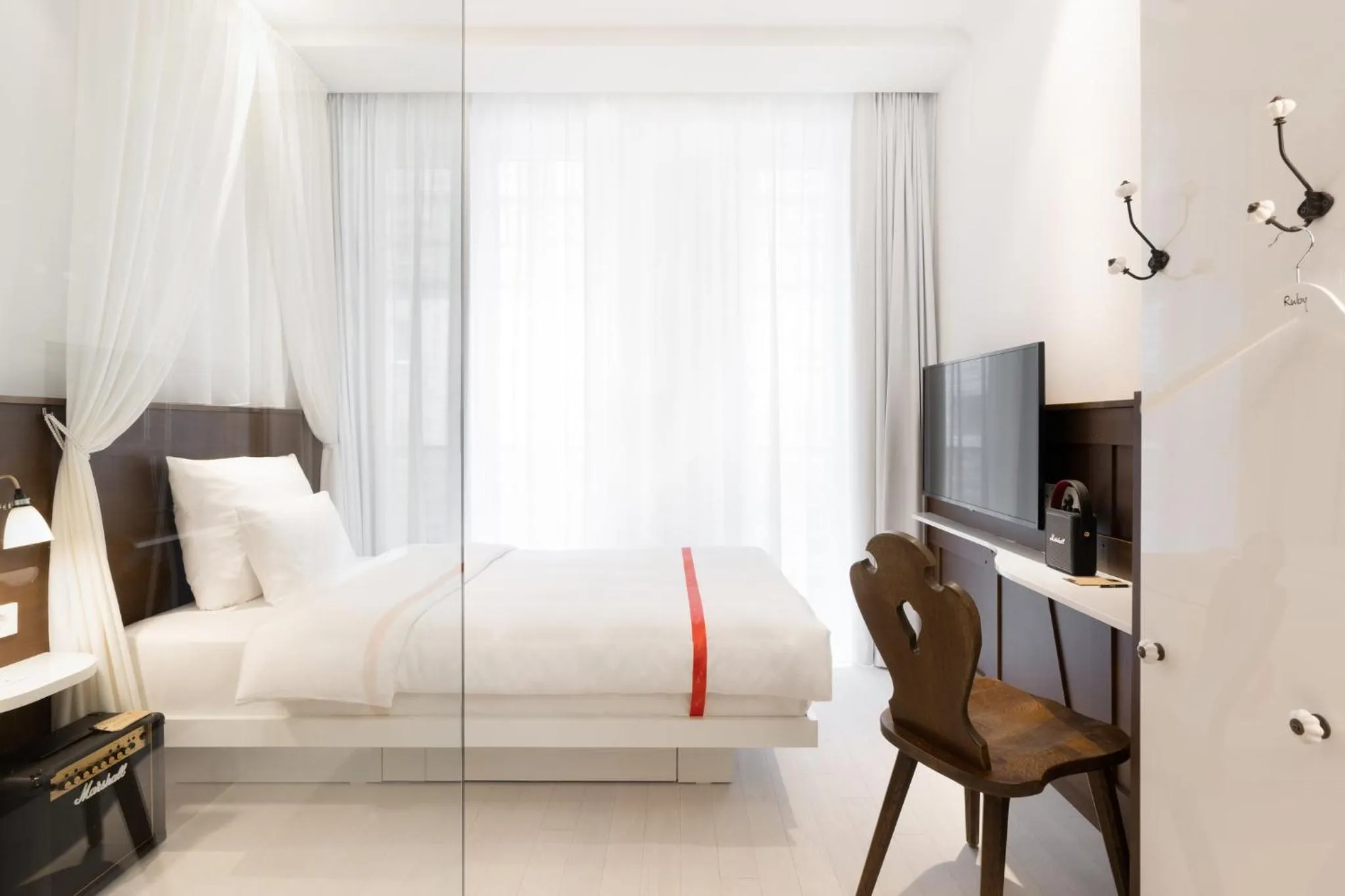 Photo of the whole room, Bed in Ruby Rosi Hotel Munich