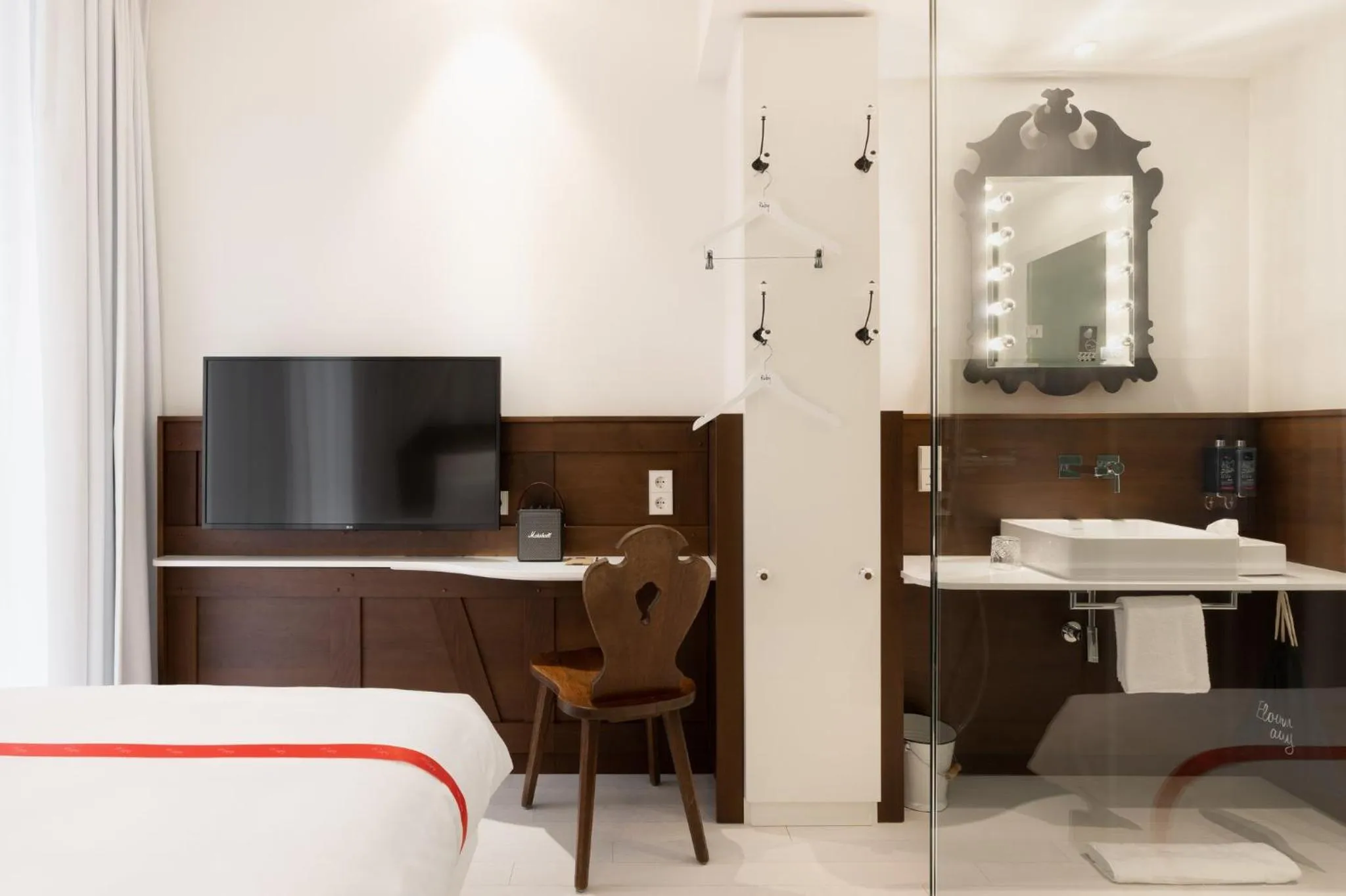 Photo of the whole room in Ruby Rosi Hotel Munich