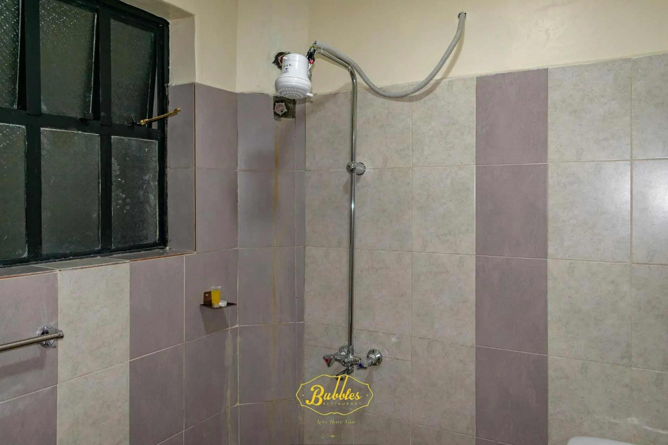 Bathroom in Bubbles Lodge Kinangop