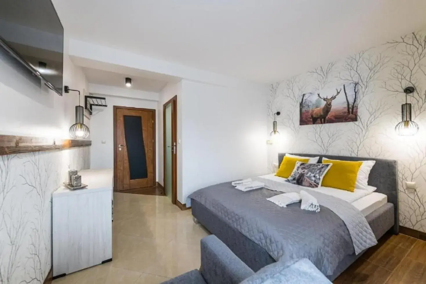 Deluxe Triple Room in Biały Jeleń z basenem i jacuzzi Deluxe Triple Room in Biały Jeleń z basenem i jacuzzi