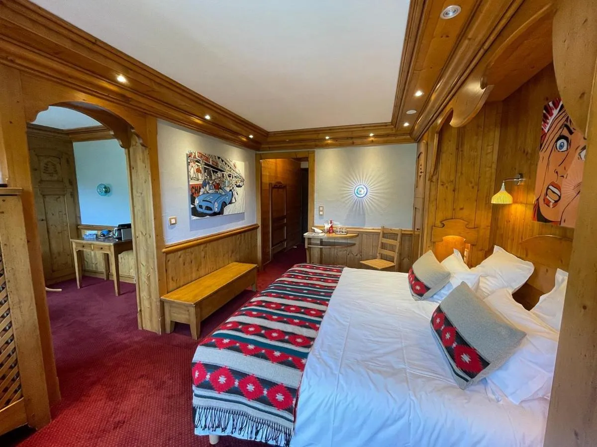 Bedroom, Bed in Hôtel Le Labrador 1971