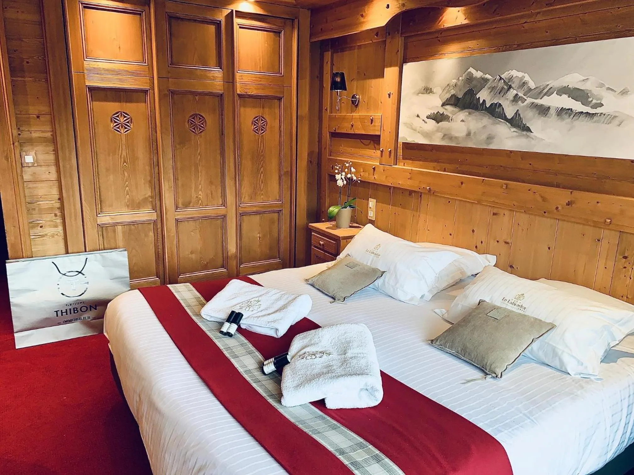 Bed in Hôtel Le Labrador 1971