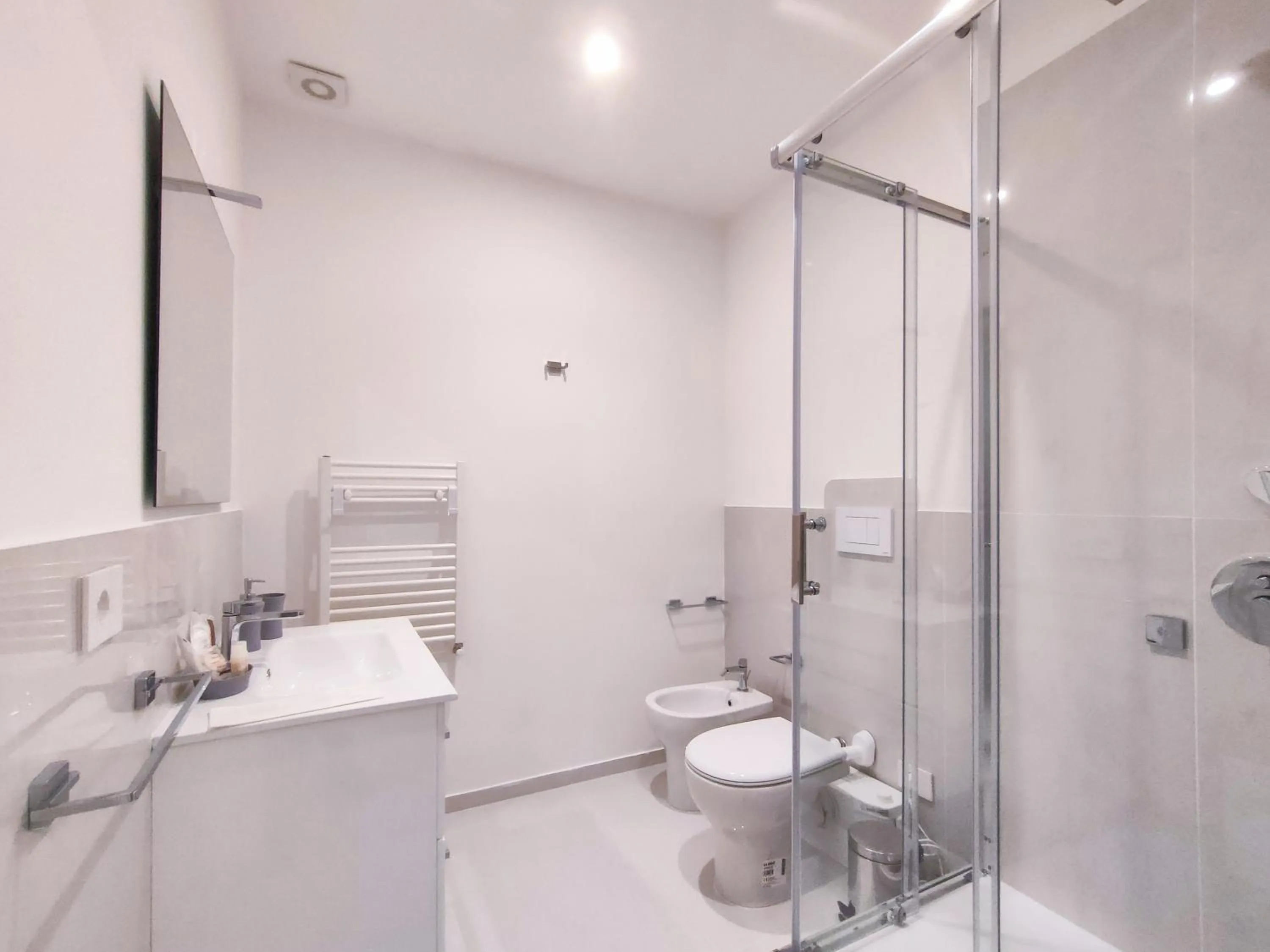 Shower in Cubacalatafimi Rooms