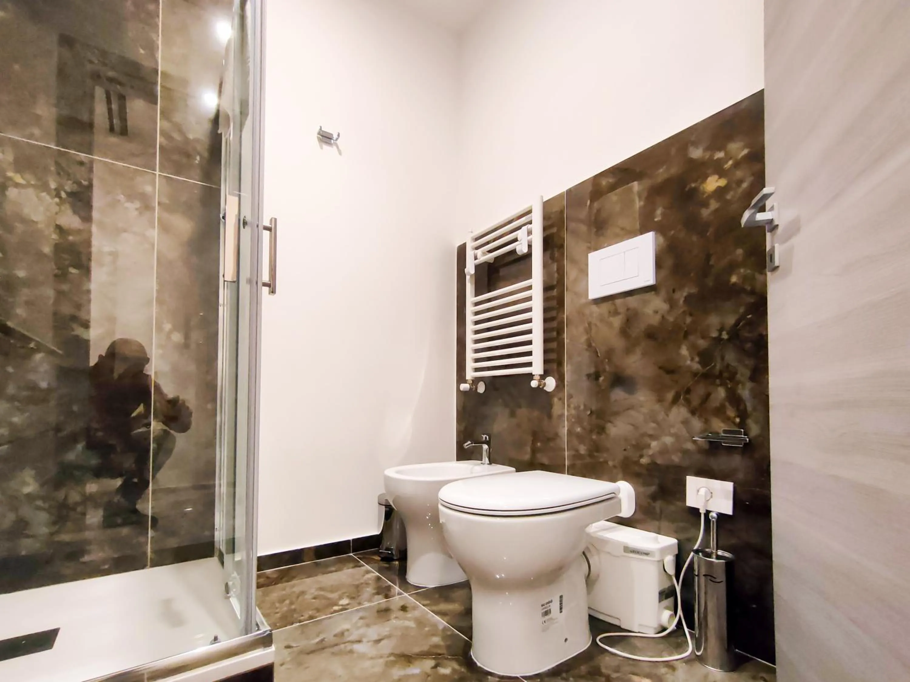 Shower in Cubacalatafimi Rooms