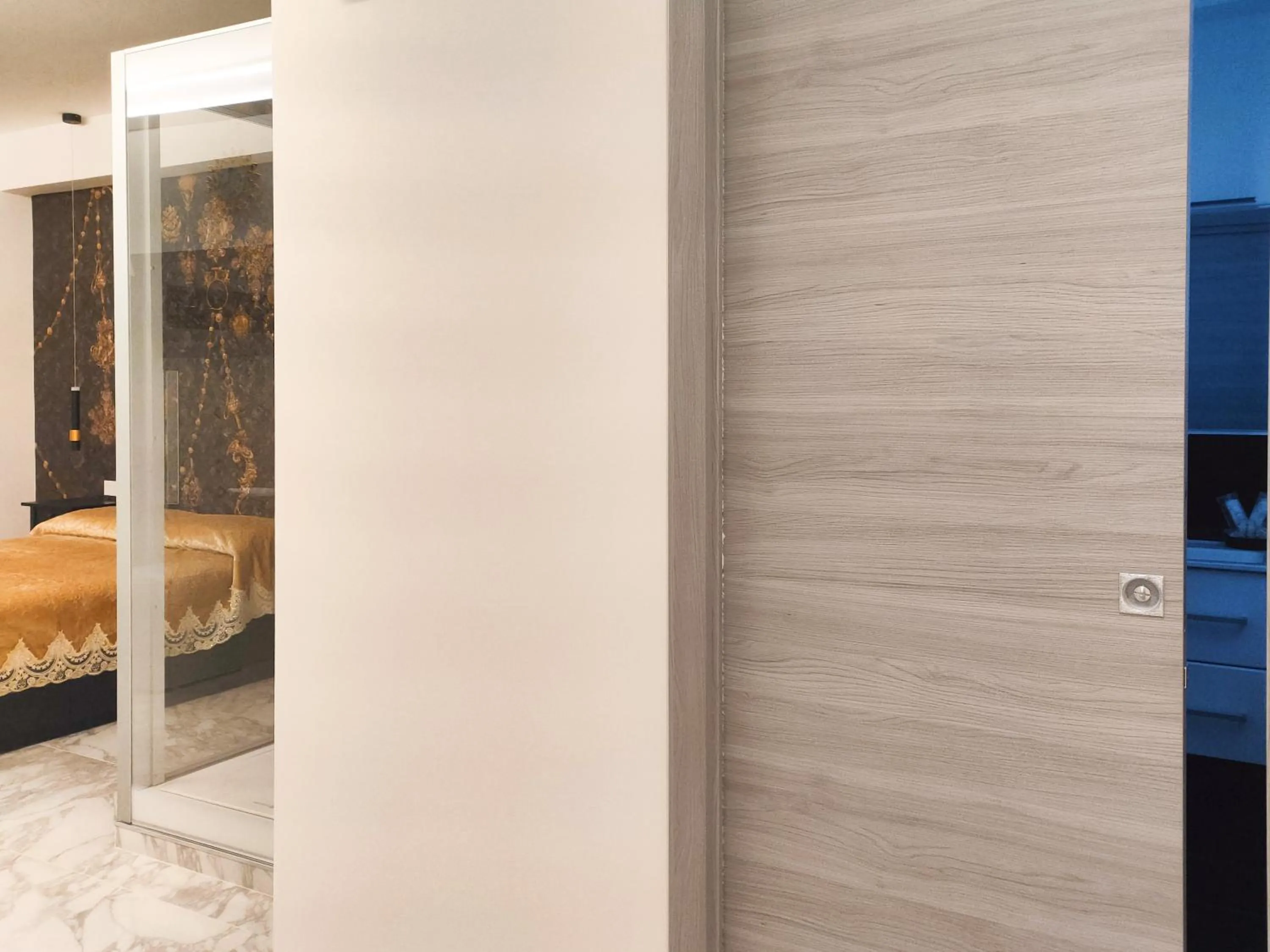 Shower, Bed in Cubacalatafimi Rooms