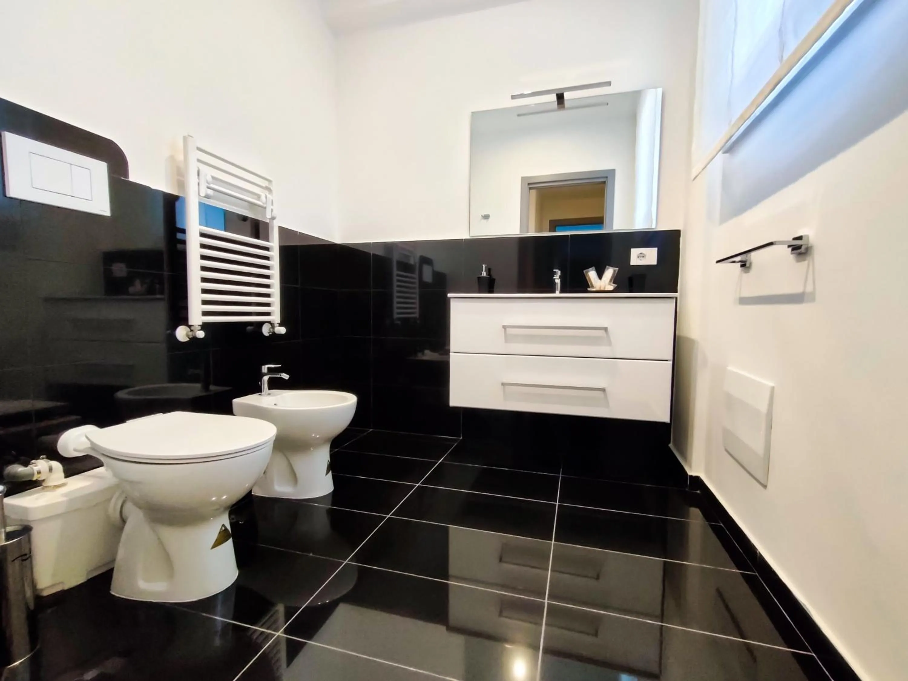 Bathroom in Cubacalatafimi Rooms