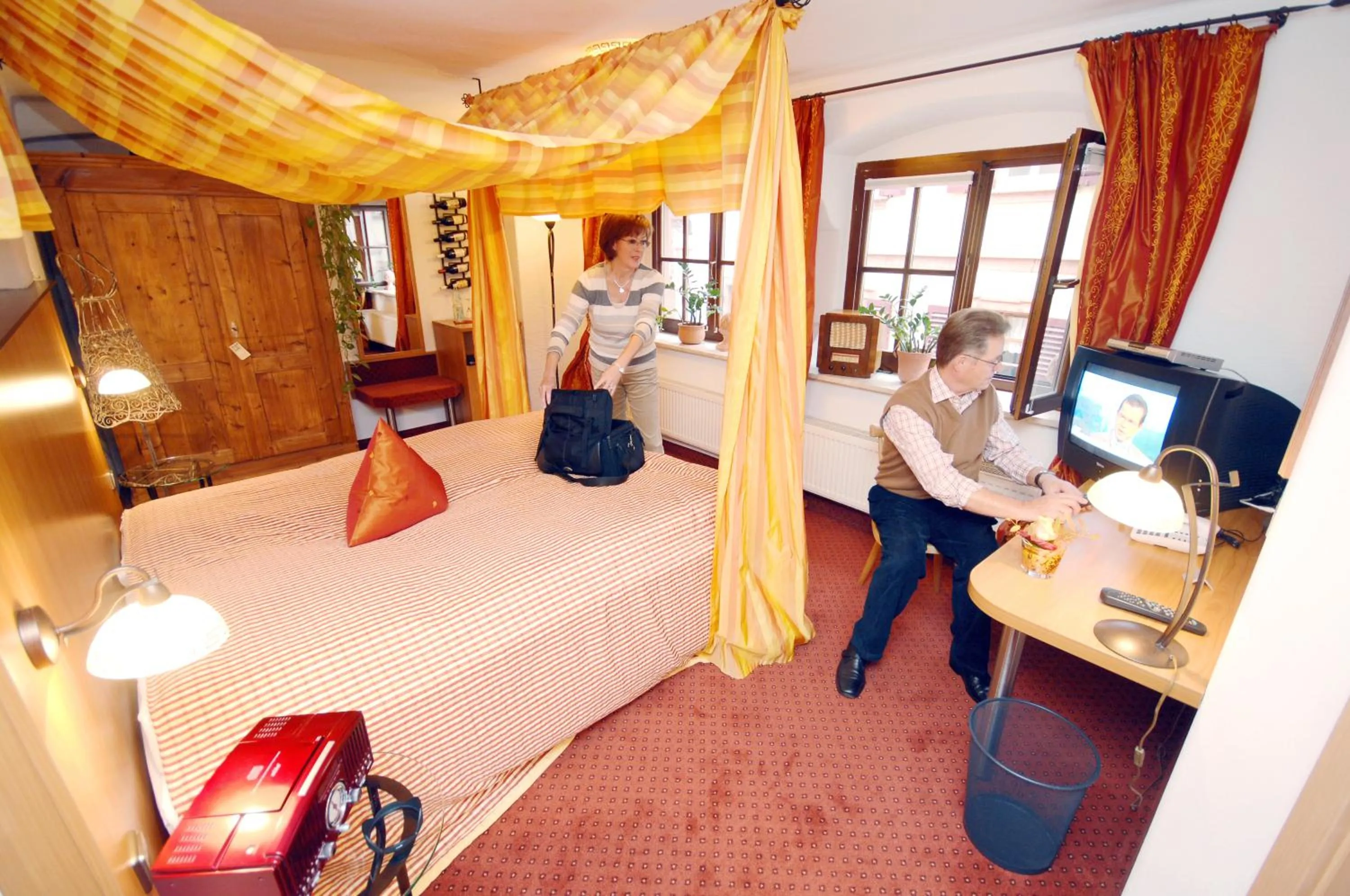 People, Bed in Hotel Dalberg