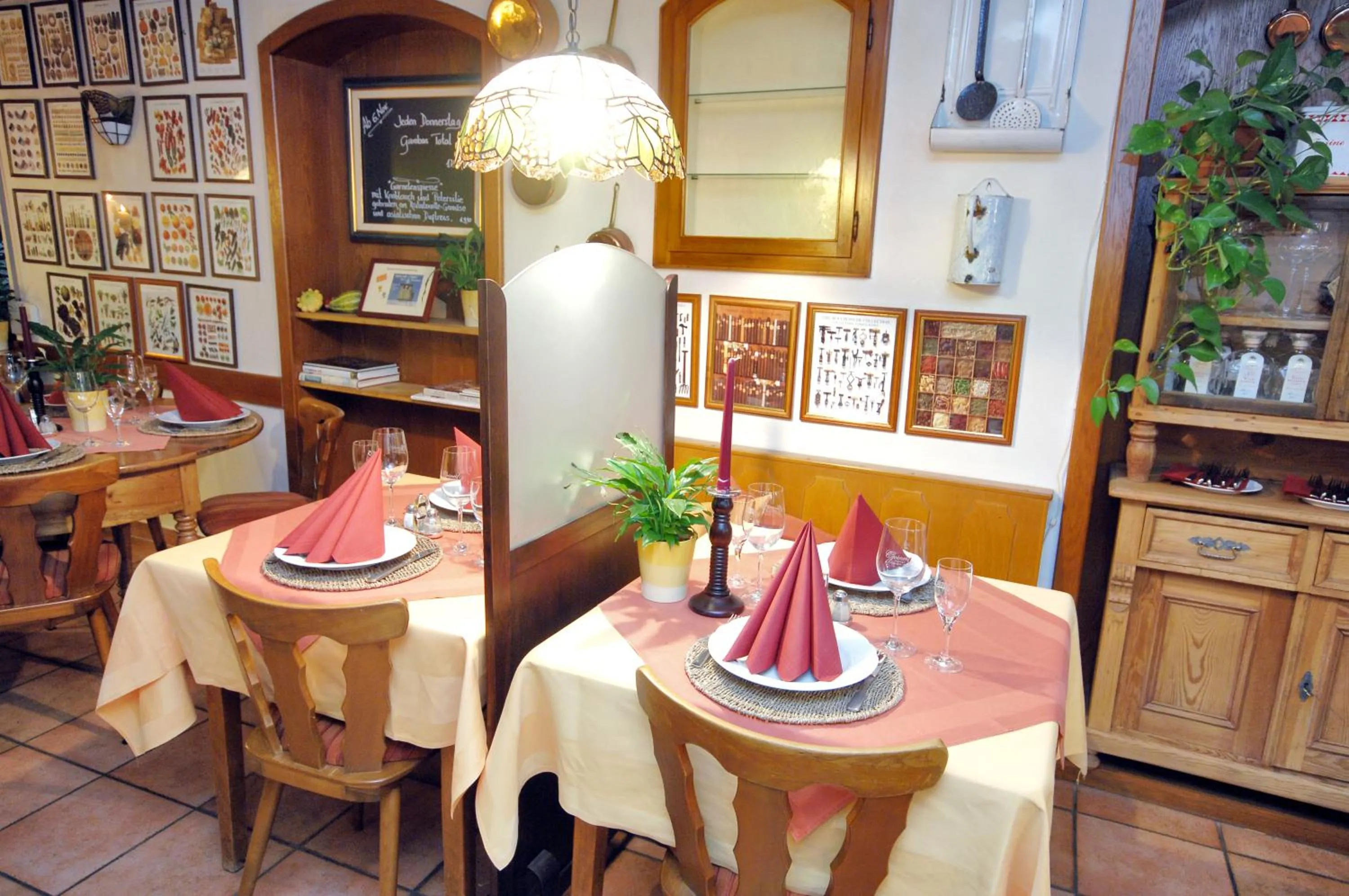 Restaurant/places to eat in Hotel Dalberg