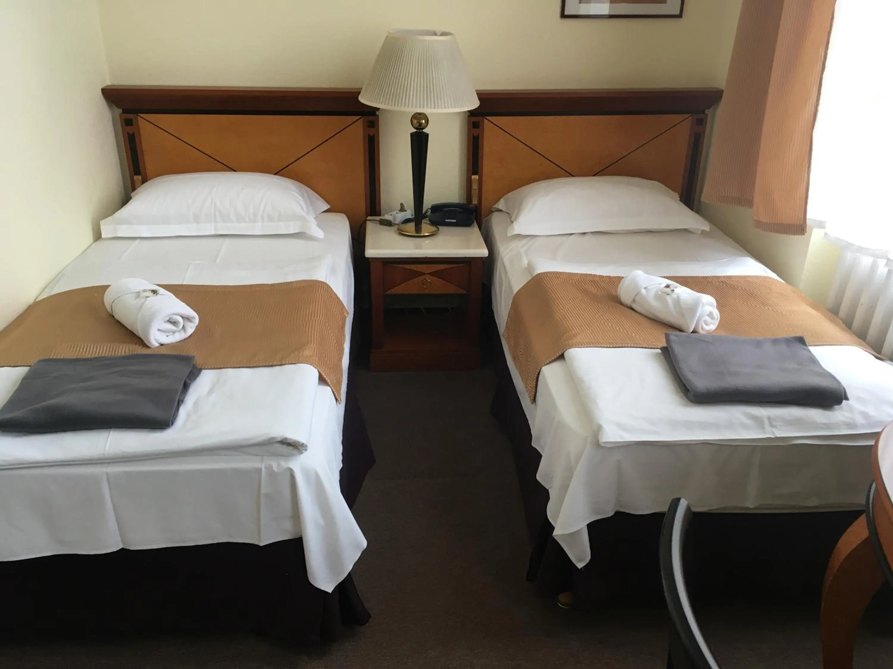 Property building, Bed in Hotel Centrál